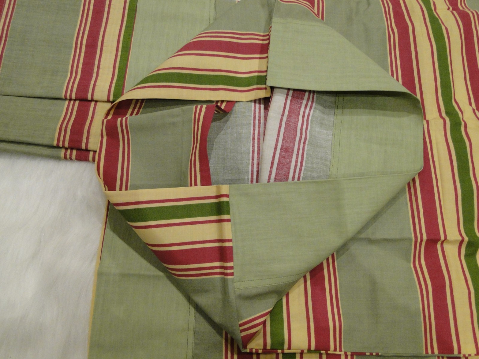 Last Sale!!! Double Bed Size Patridge Bed Sheet