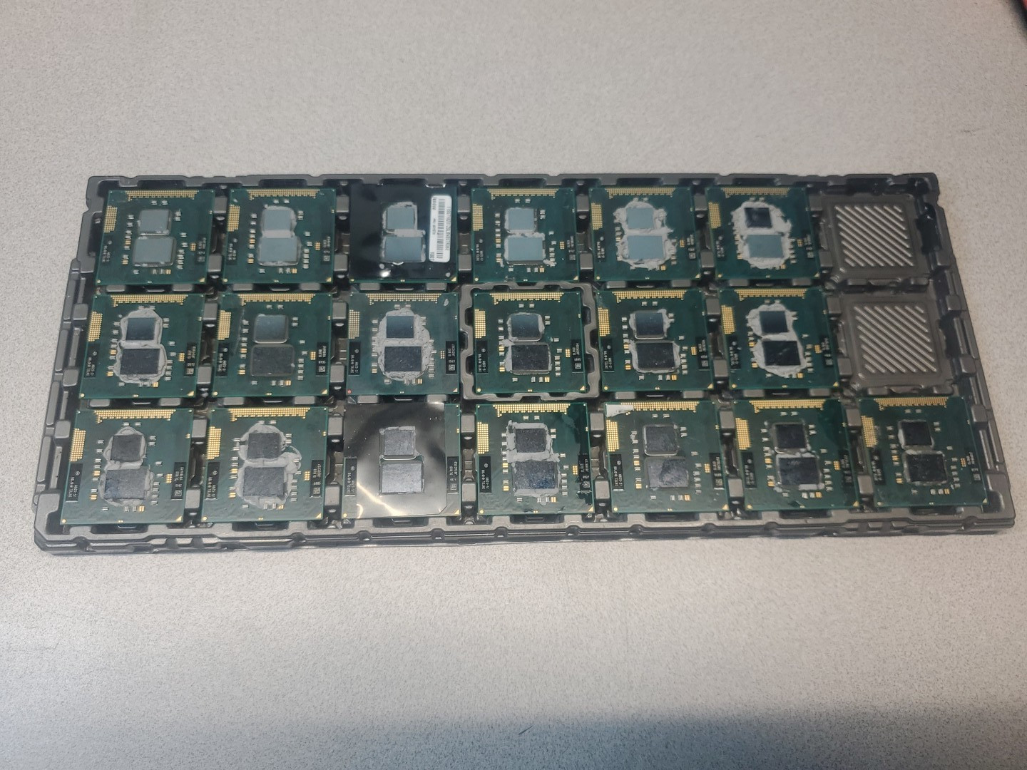 lot of 19  Intel Core i5-520M 2.40GHz 3MB L3 Cache Socket G1 CPU