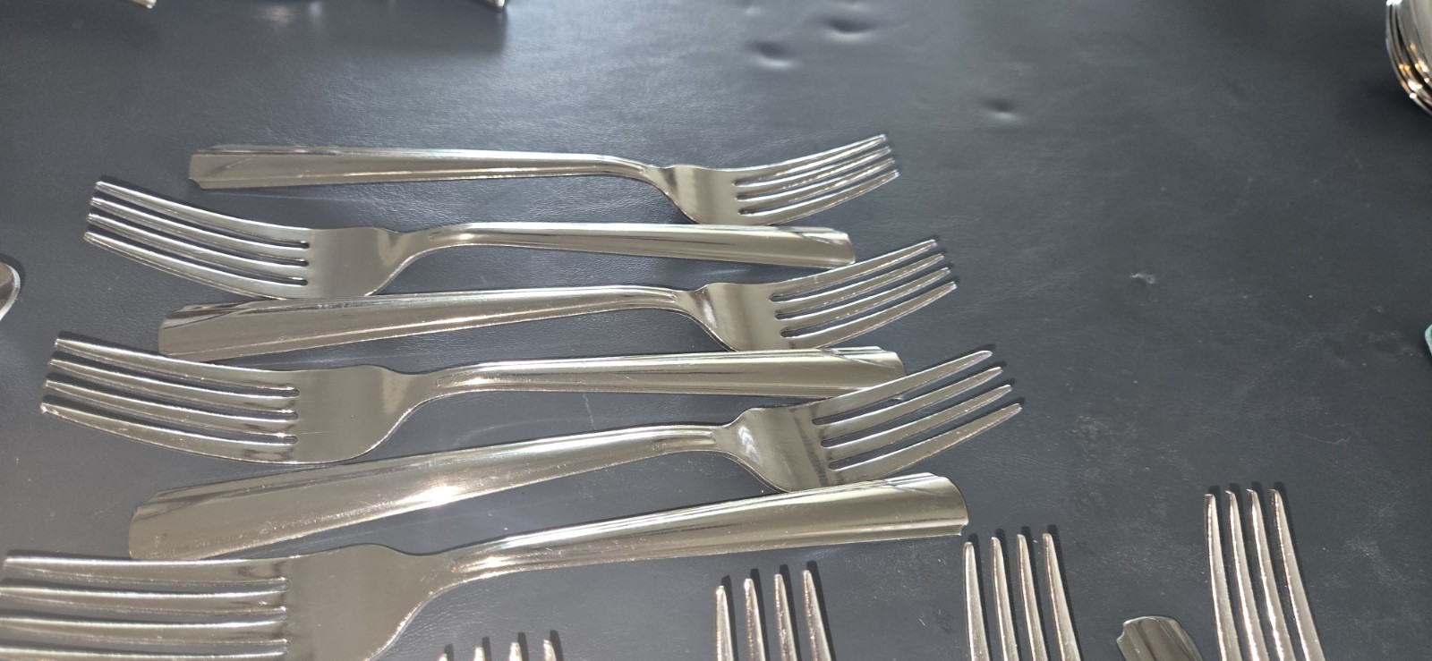 Lot Of 26 Stainless Steel Flatware Set Nice Solid Unmarked