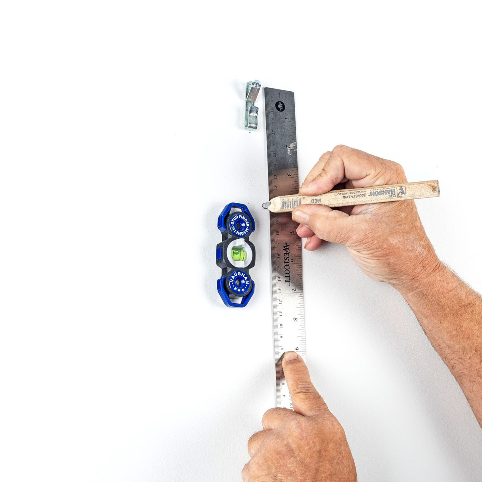 Vaughan Pocket Sized Magnetic Stud Finder and Level - 050044