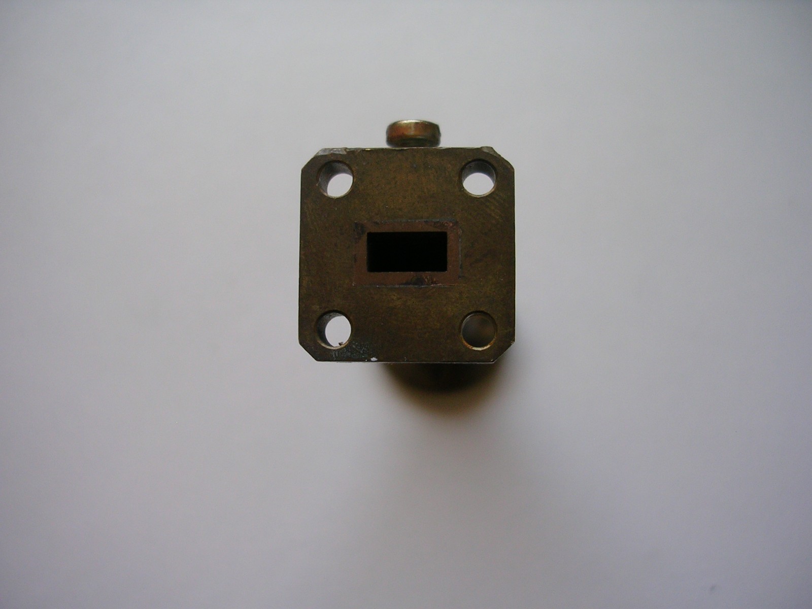 WAVEGUIDE WR28 SQUARE FLANGE ADAPTER TO ROUND WAVEGUIDE #3810