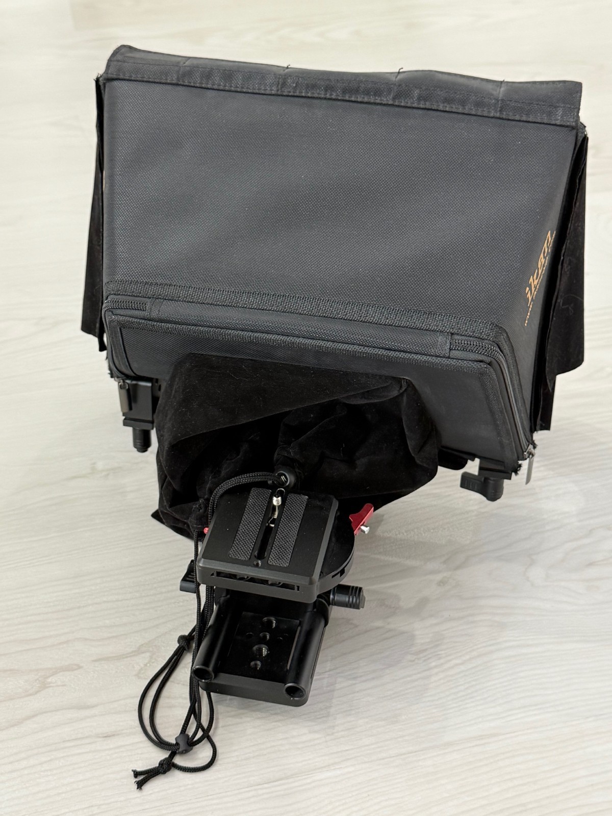 IKAN Elite Tablet Teleprompter, with TABLET INCLUDED