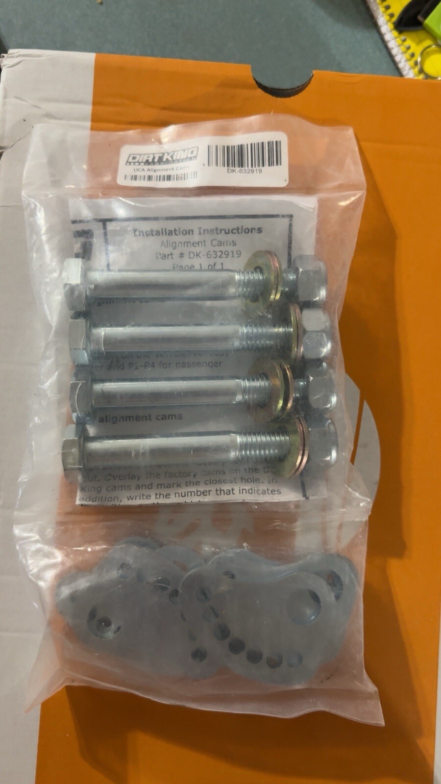 Alignment cams