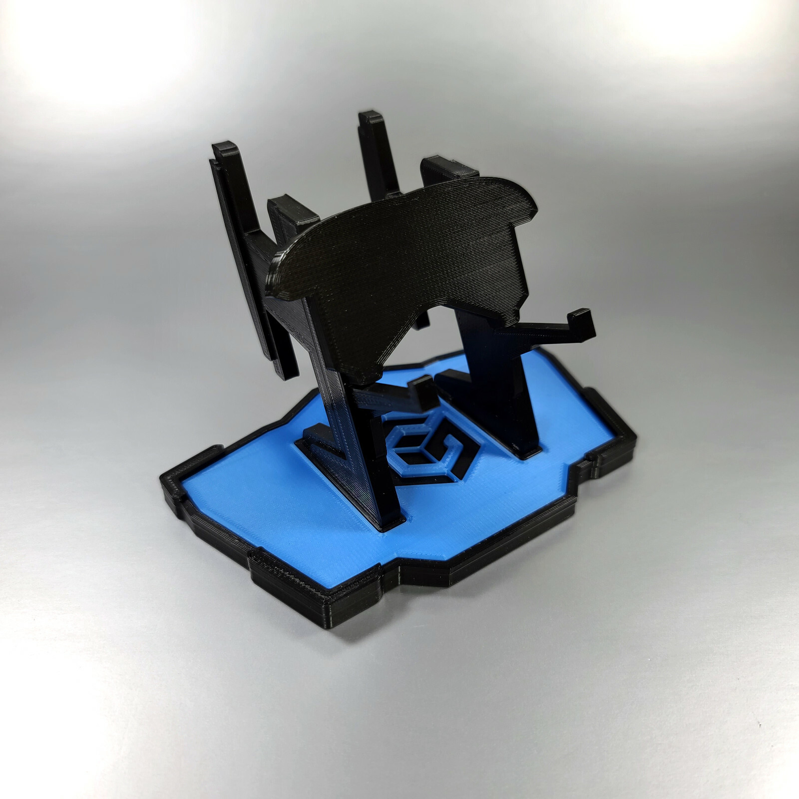 Custom Display Stand for Nintendo GameCube Controller - 3D Printed Multi Colors