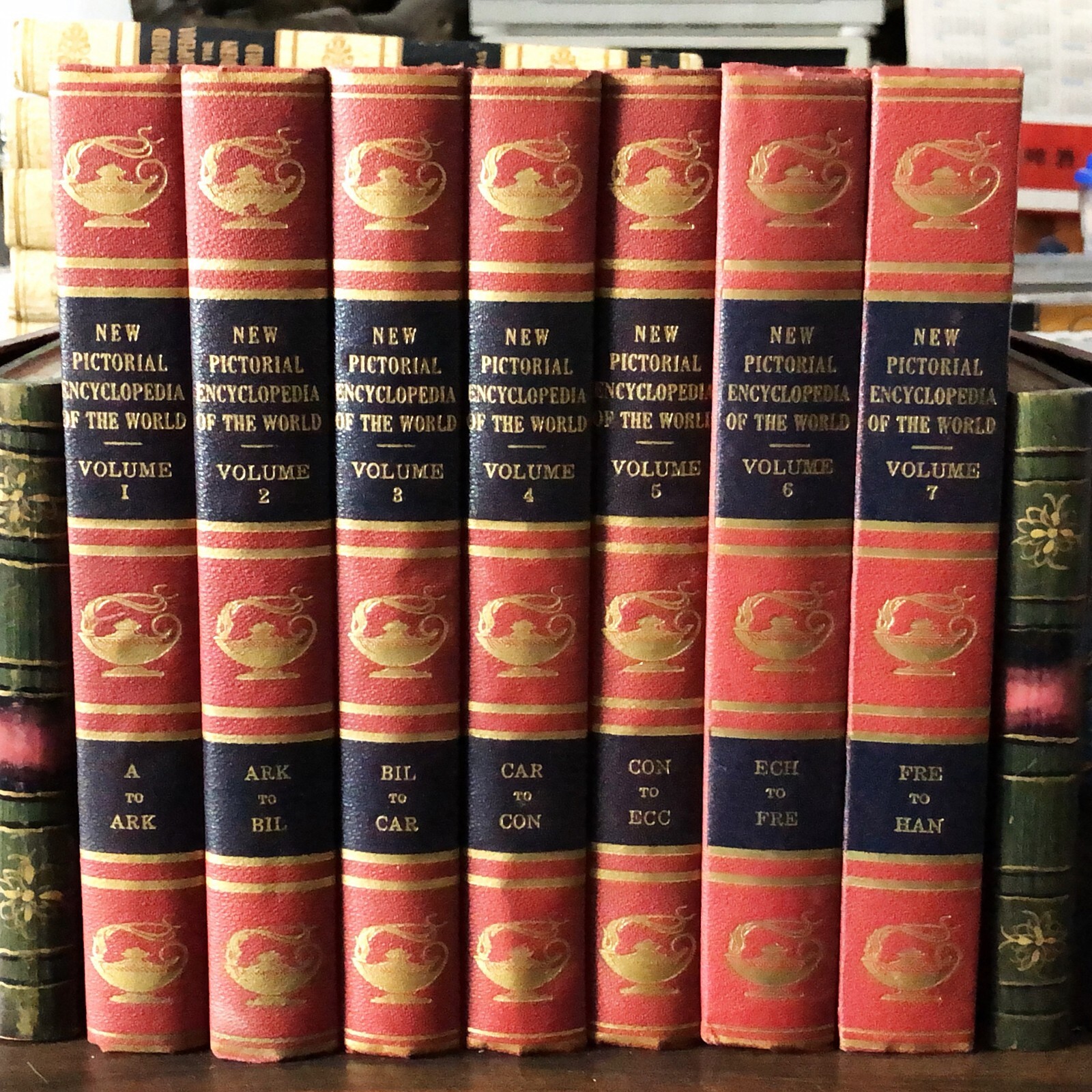 The New Pictorial Encyclopedia Of The World - Volumes 1 - 7 (1954/1955)