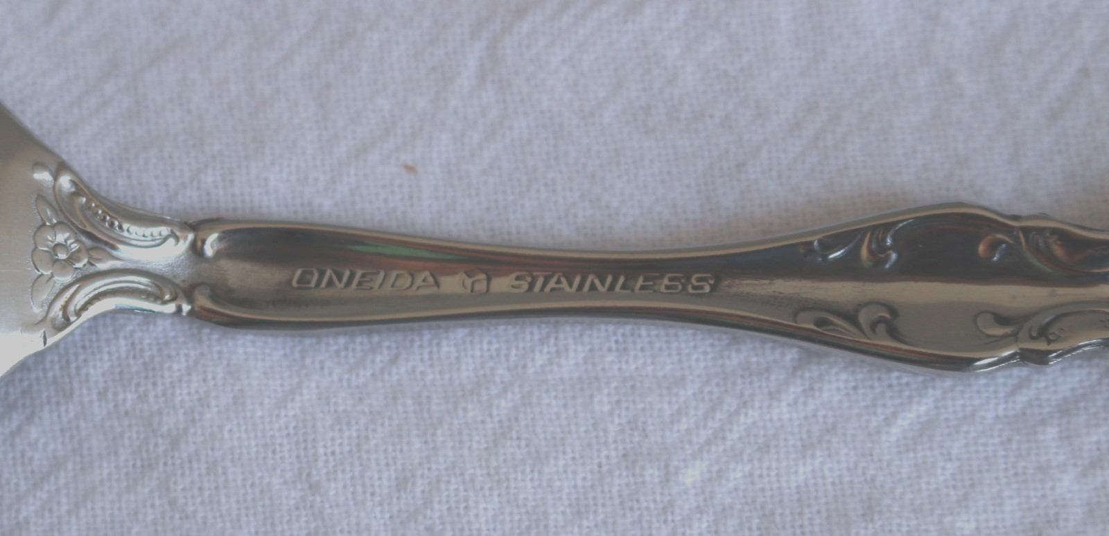 4 Oneida Stainless Cube Michelangelo TEASPOONS