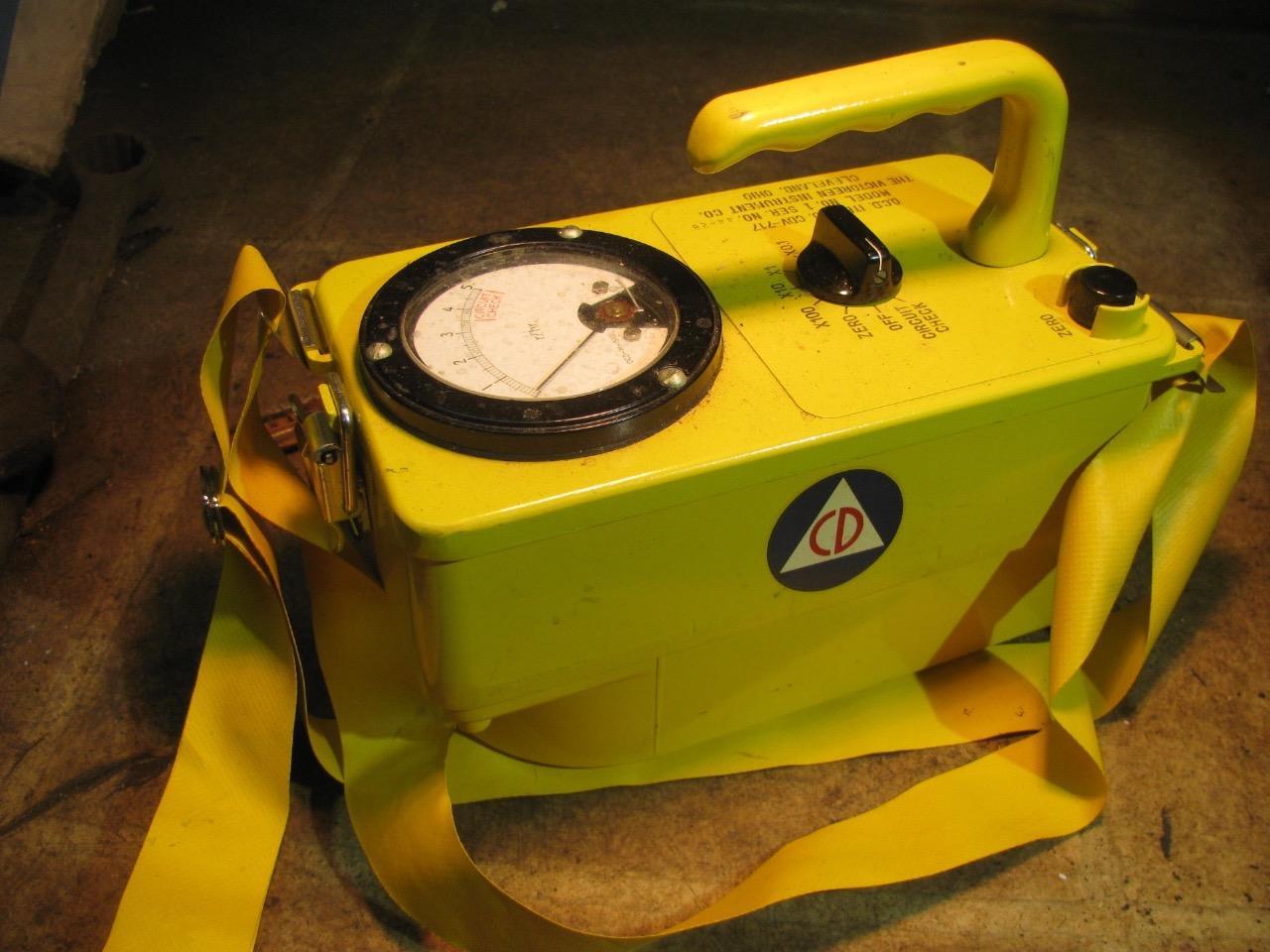 Victoreen Instrument Co Model 1 CDV-717 Radiological Survey Meter Geiger Counter