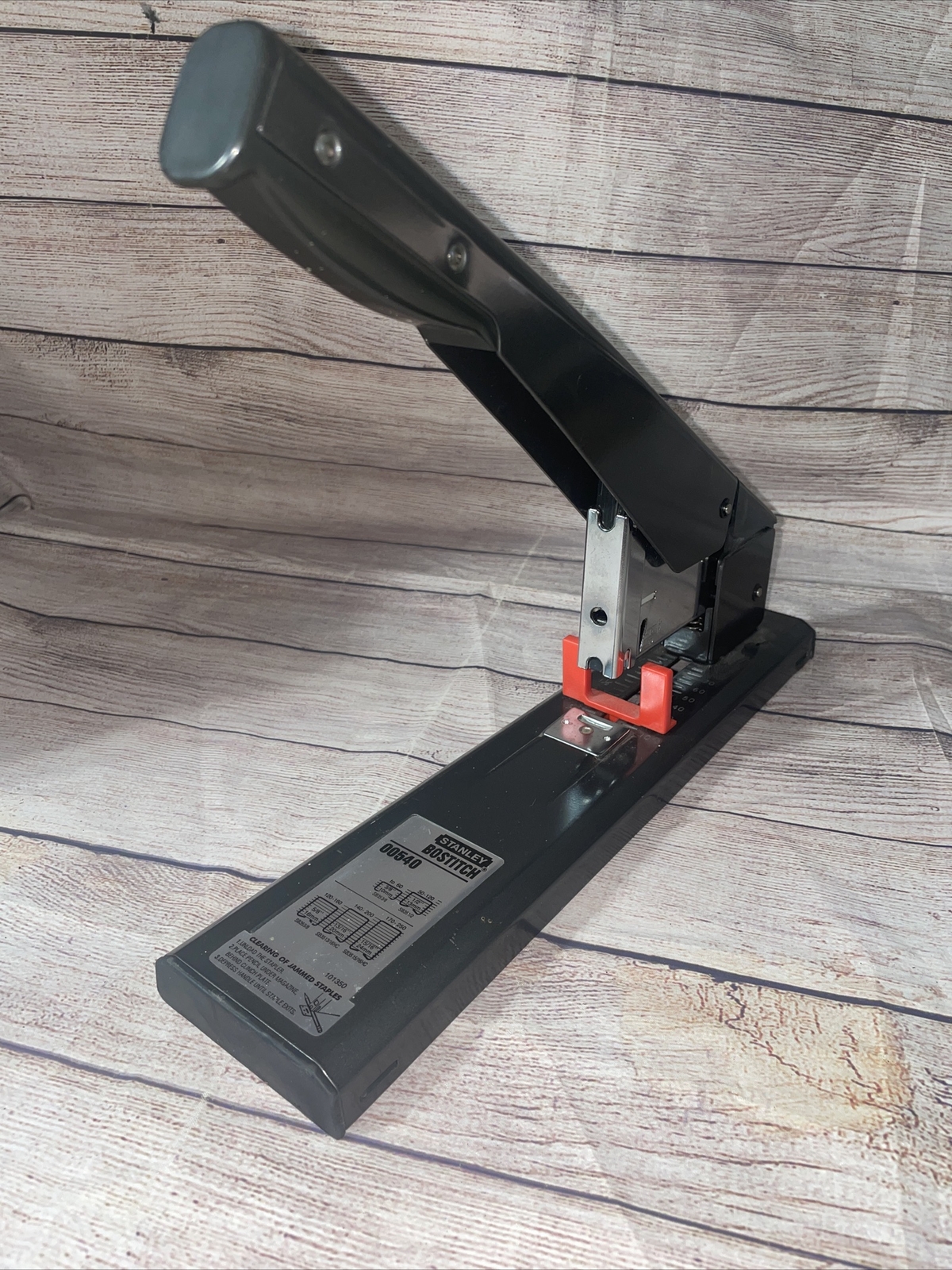 Stanley Bostitch Heavy Duty Metal Office Stapler Model 00540