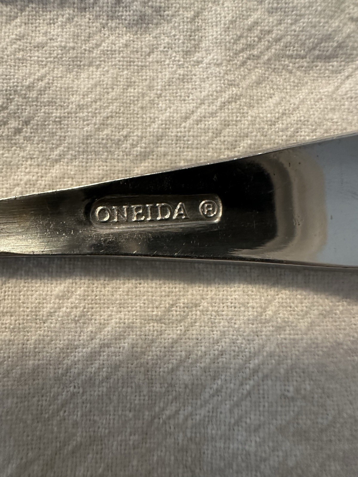 Oneida Comet Stainless Flatware 5 Pc Setting Retired Pattern Glossy Modern SW333