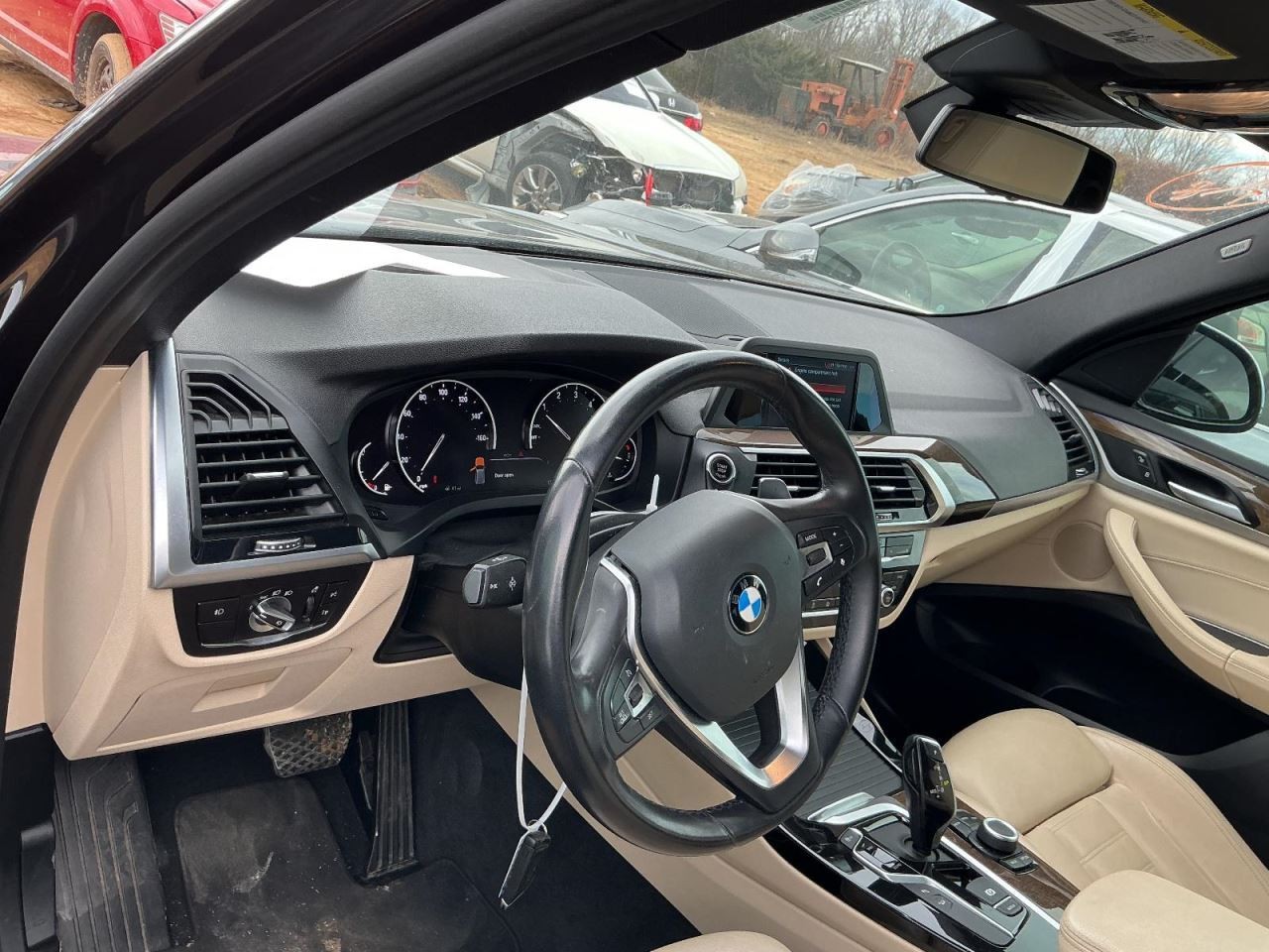 X3 2019 Glove Box 4962446