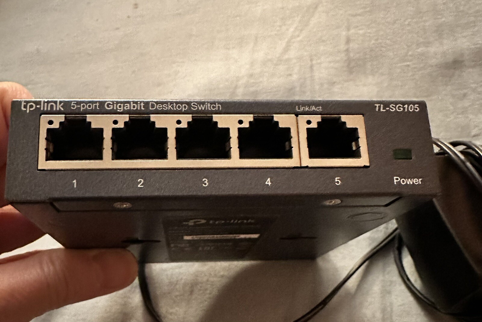TP-Link 5-Port Gigabit Desktop Ethernet Network Switch TL-SG105