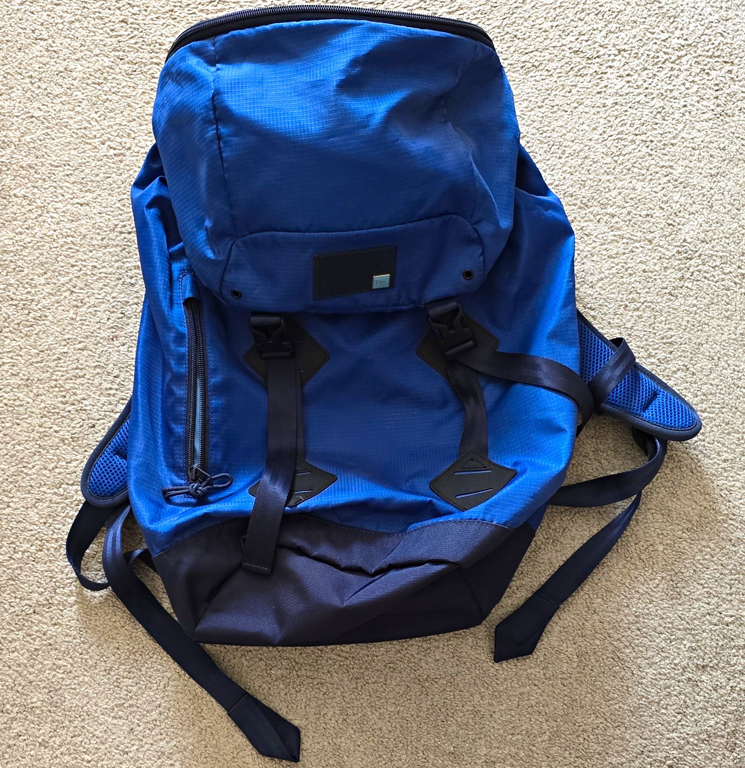 New Era Hiking Backpack Blue/Black Padded Adjustable Straps