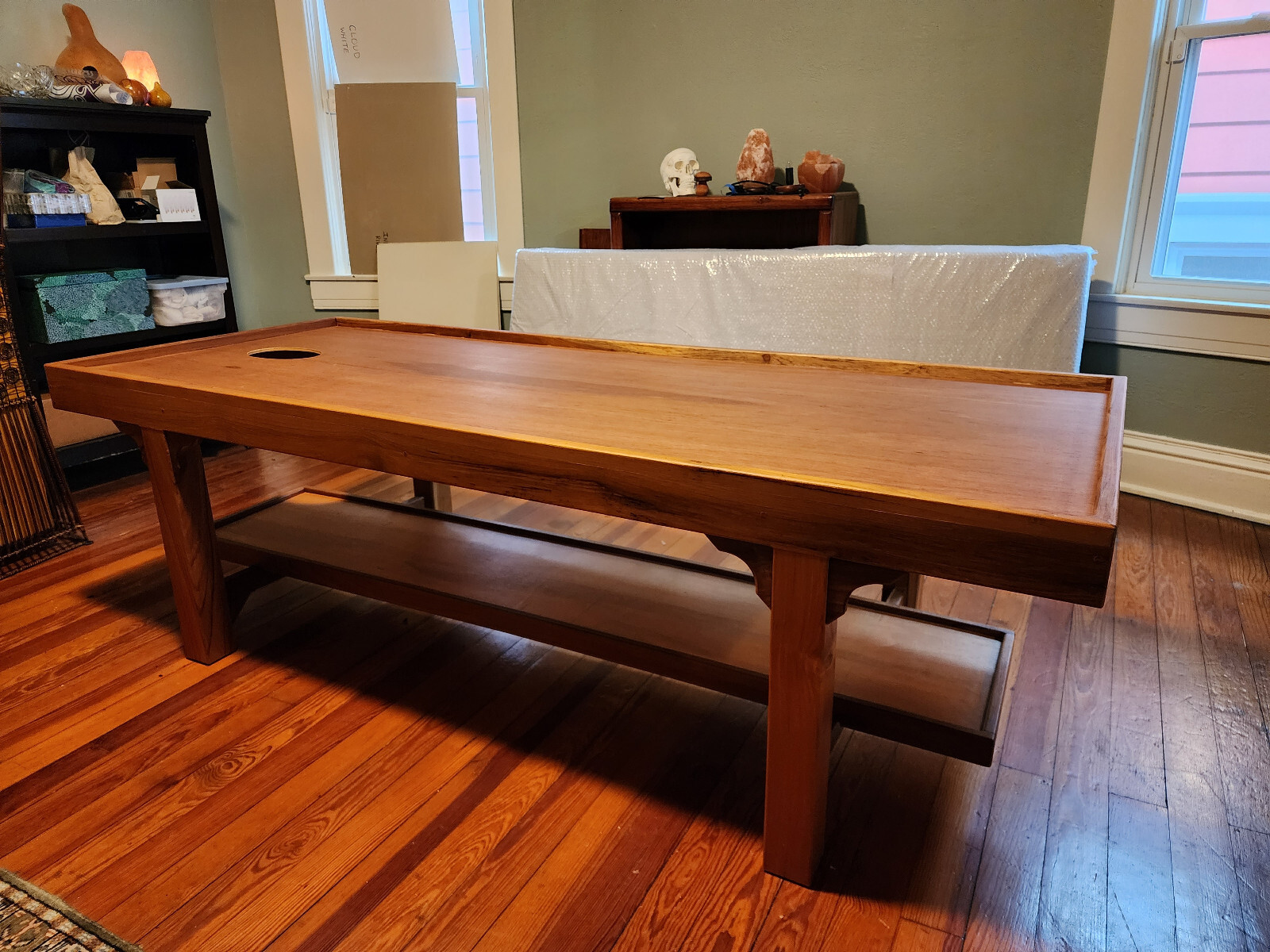 Brand NEW Exotic TEAK massage table spa bed - LOCAL p/u ONLY (Louisville KY)