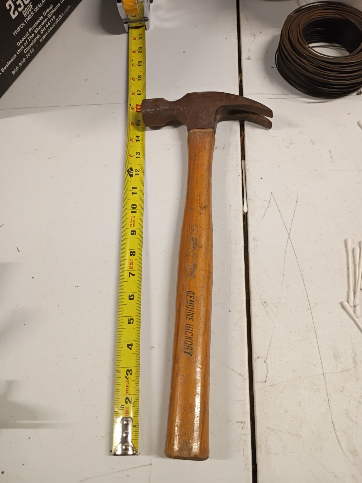 Genuine Hickory 32Oz M Wood Handle Straight Claw Hammer