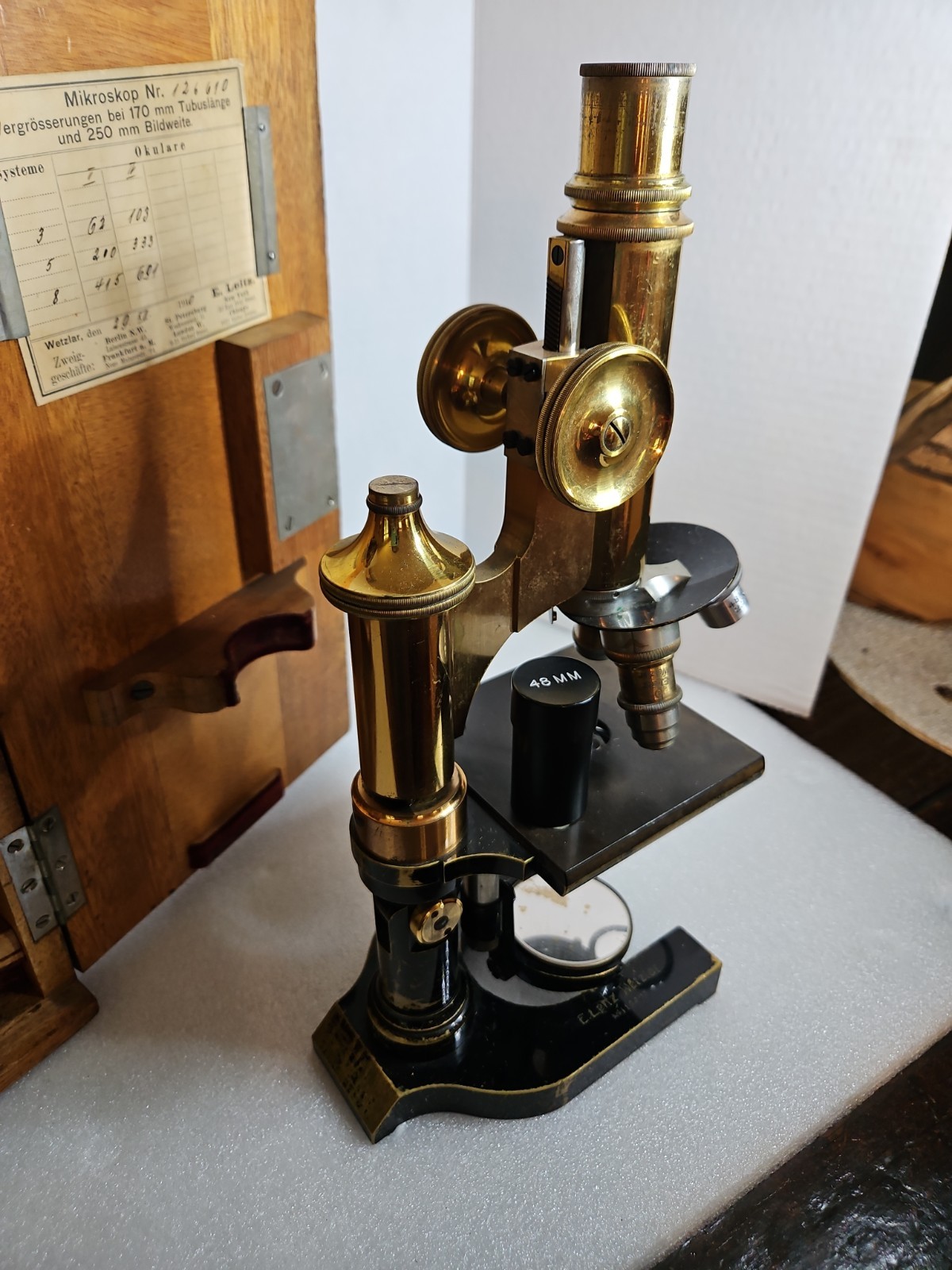 E LEITZ WETZLAR Vtg PETROGRAPHIC POLARIZING MICROSCOPE W/CASE, Acc. Brass Rare