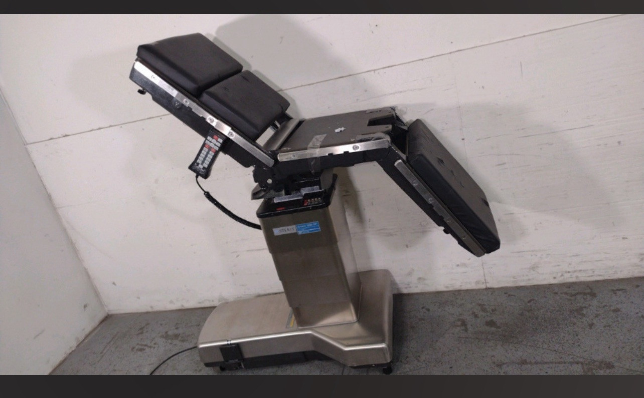 Steris Amsco 3085 SP Surgical Table