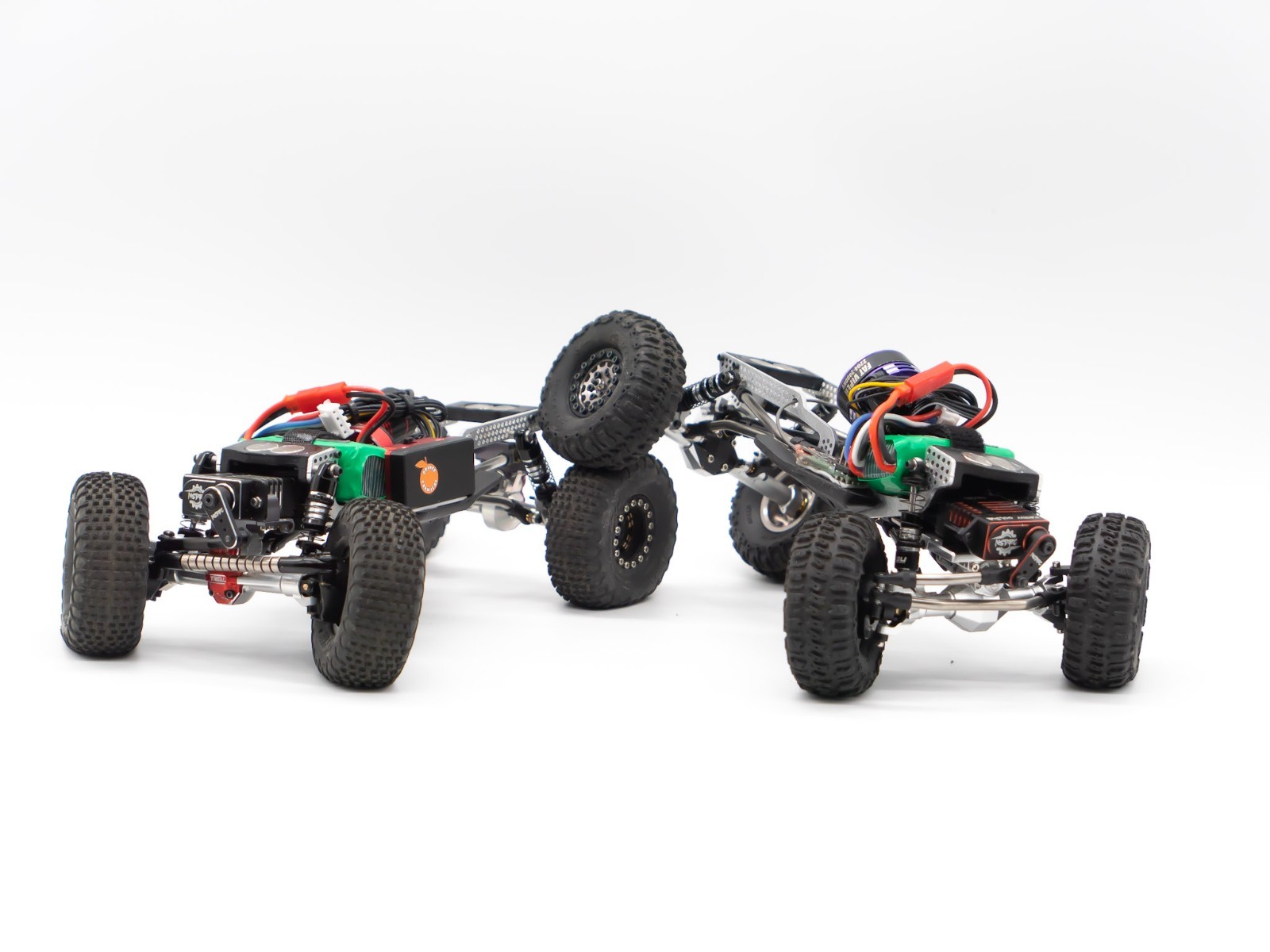 SCX24 Sliver Pro Stainless. 15° skid, adjustable geometry, sliders, mag mounts