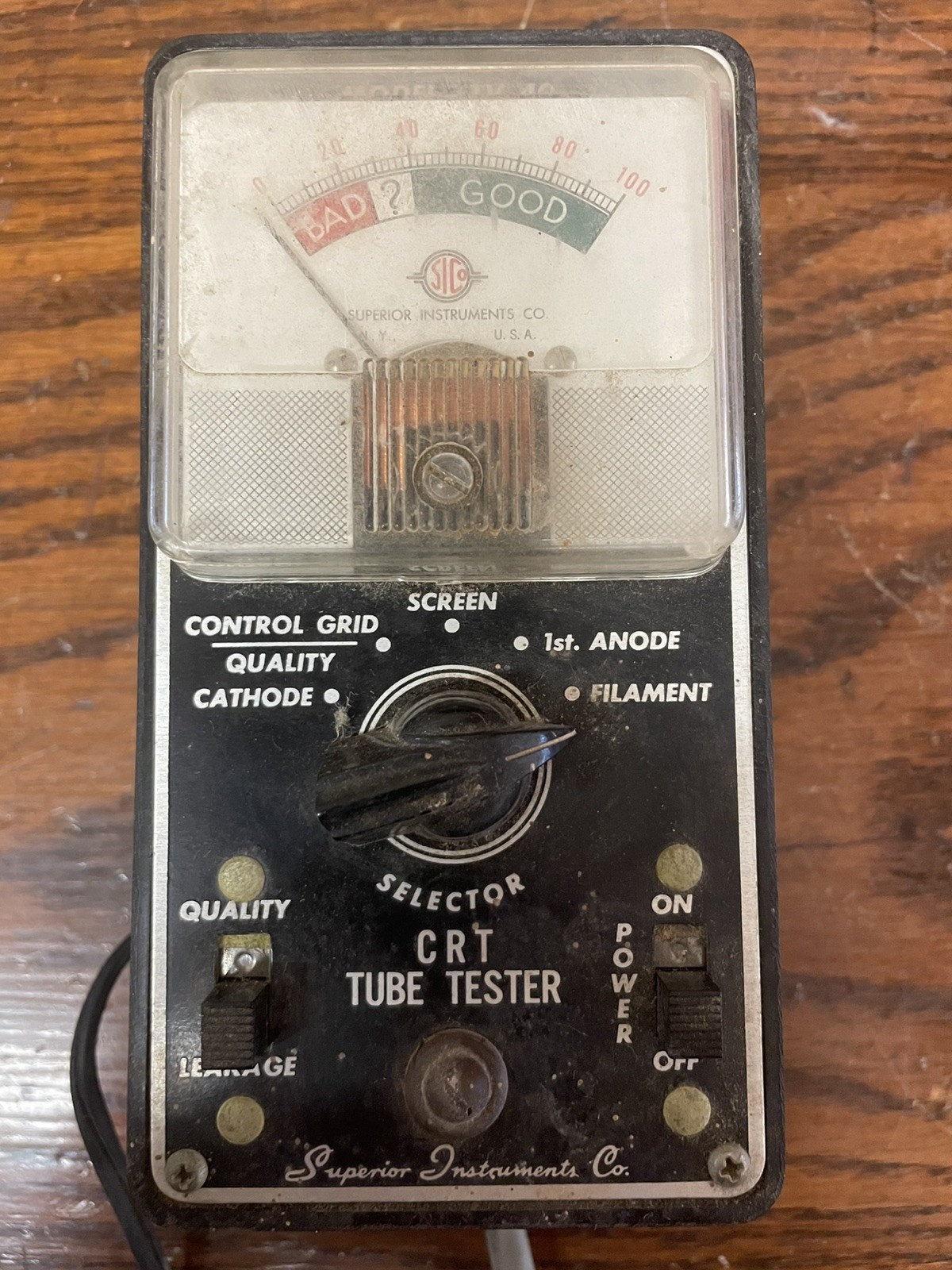 Superior Instruments Co. Model - TV 40 CRT Tube Tester - Powers Up - Not Tested