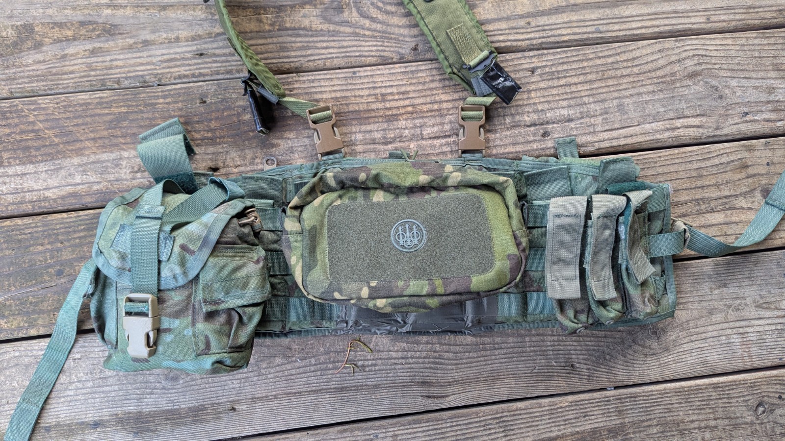 TAP chest rig With improved shoulder straps And mag Inserts Green multicam