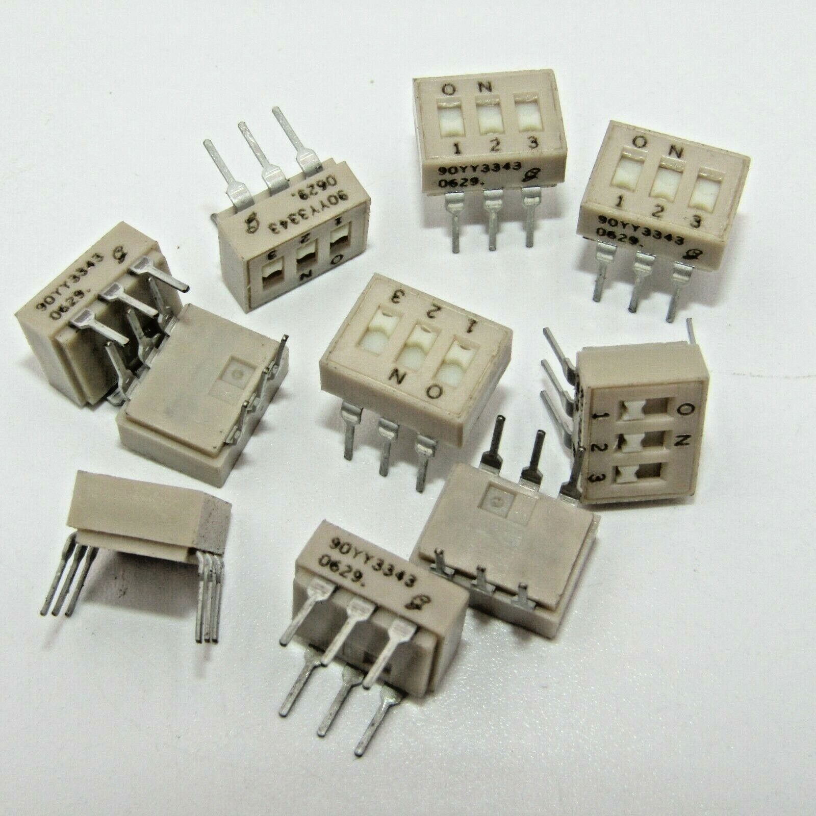 (10) Grayhill 90YY3343  3 POSITION DIP SWITCH TOP ACTUATE 6 PIN DIP