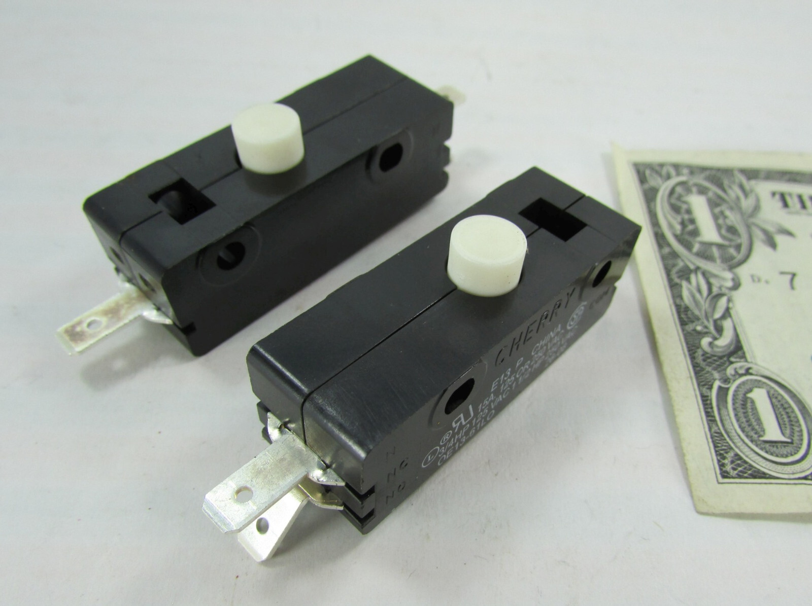 Lot 2 Cherry E13 15A Normally Open/Closed Pushbutton Switch 125/250 VAC E13-61L0