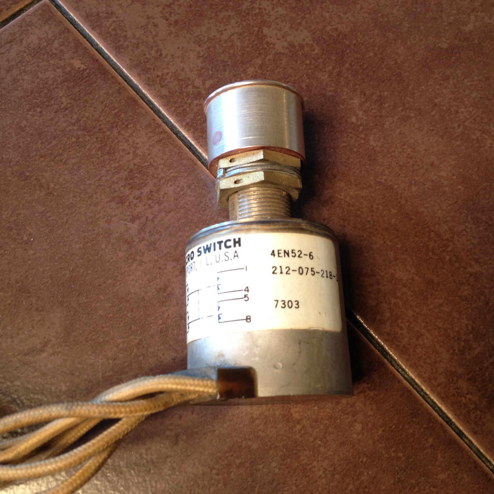 4EN52-6 Micro-Switch, 212-075-218-1