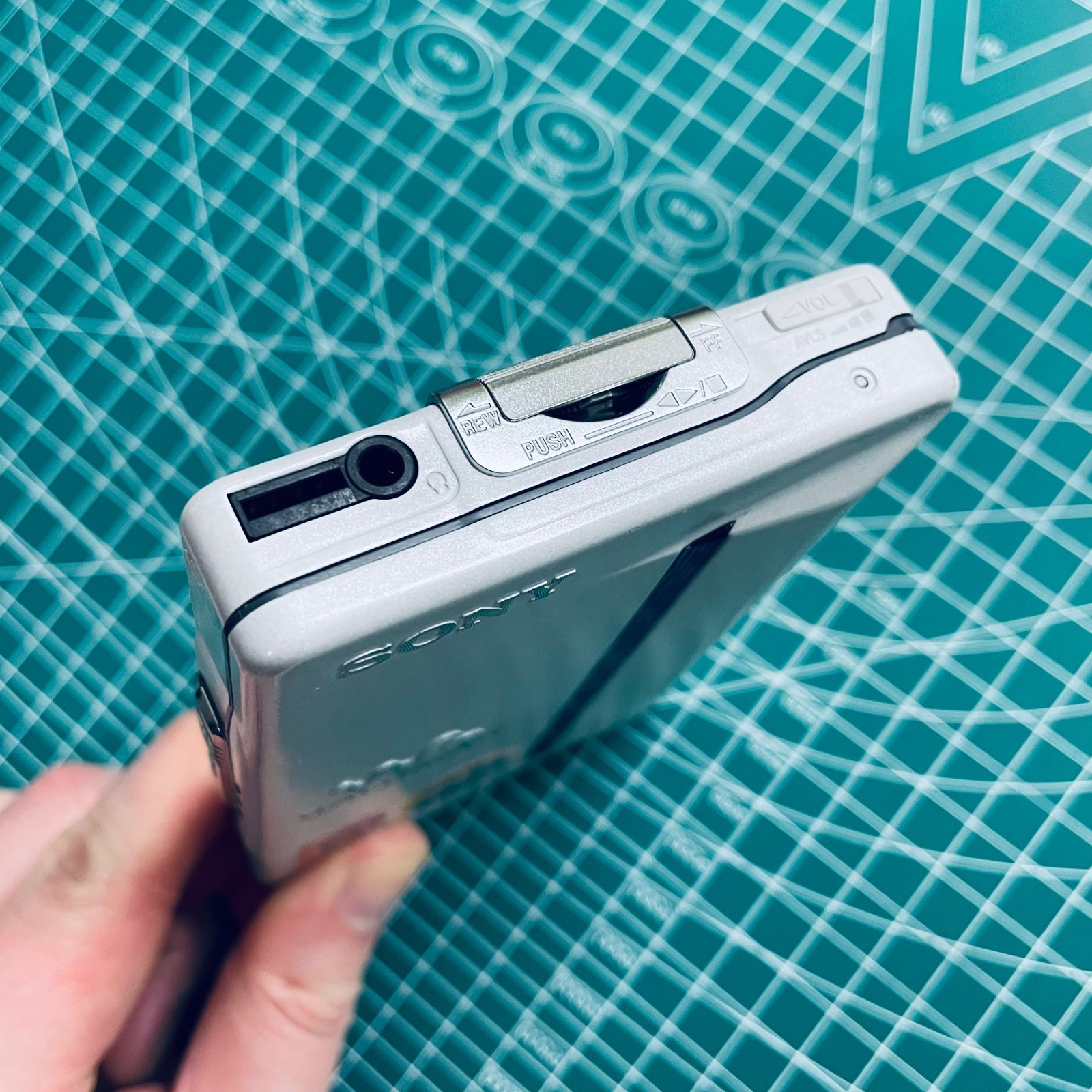 Sony EX910 Walkman Cassette Player, Rare EX White ! Tested Working !