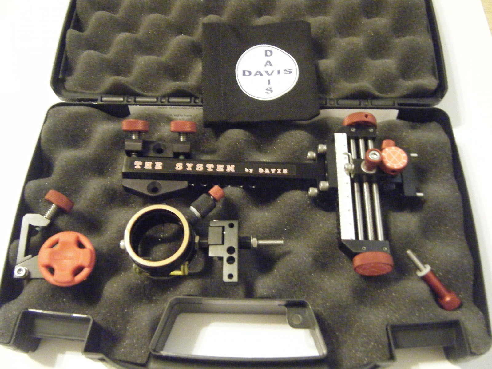 4" DAVIS TARGET SIGHT- Double knob-5.75 -black/red knobs-scope .010 green..