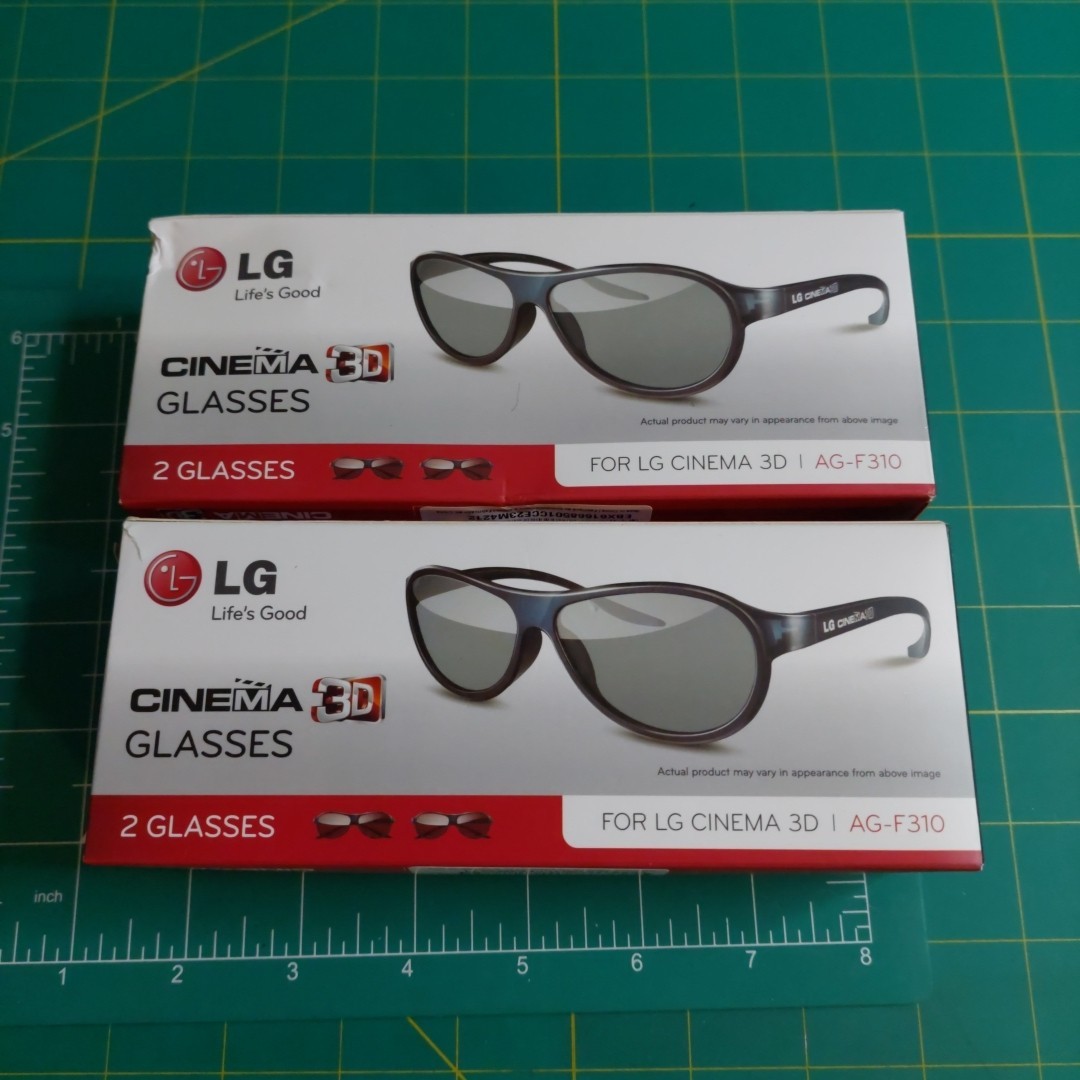 NEW OEM Genuine LG Cinema 3D Glasses FOUR Pairs AG-F310 + Microfibers