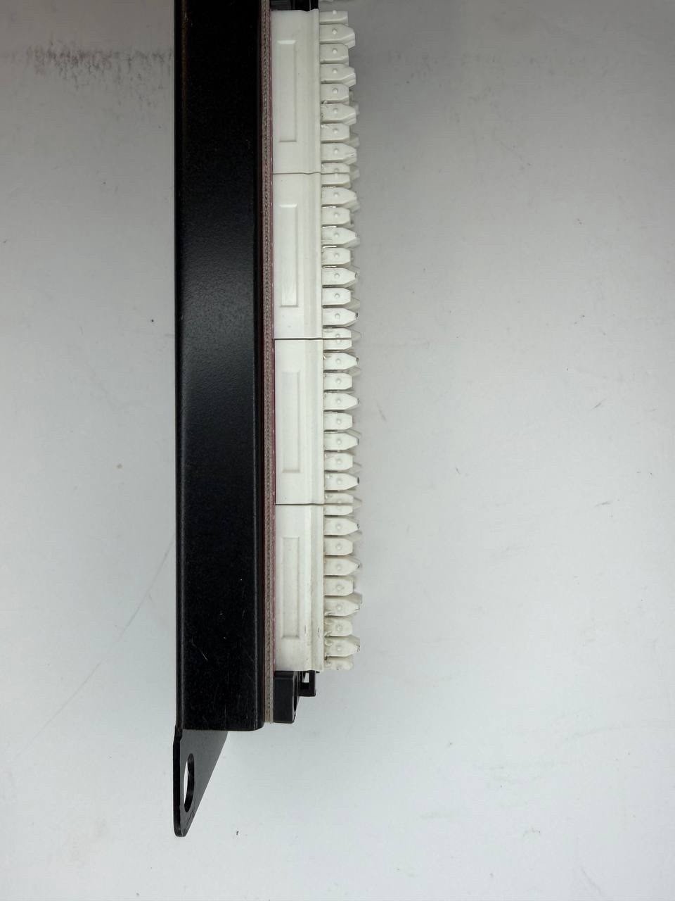 24 Port Cat5e Patch Panel 1U Rack Mount RJ45 Ethernet Network Punch Down Panel