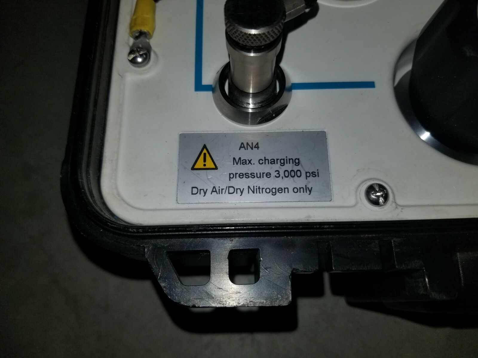 Druck DPI 320 Pressure Calibrator