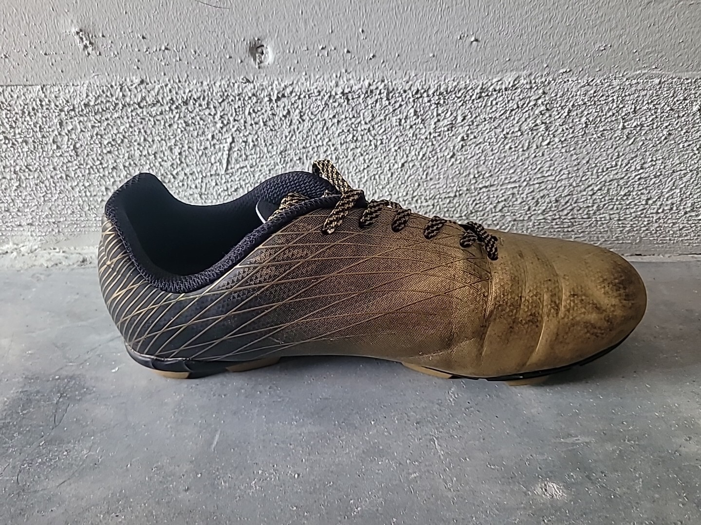 Gold Soccer Cleats Size 6
