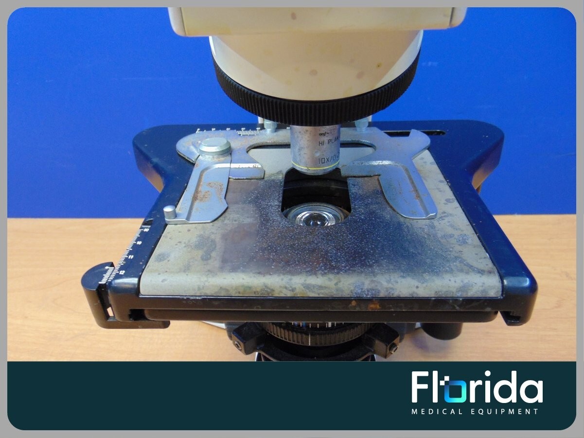 LEICA DM1000 MEDICAL LABORATORY MICROSCOPE