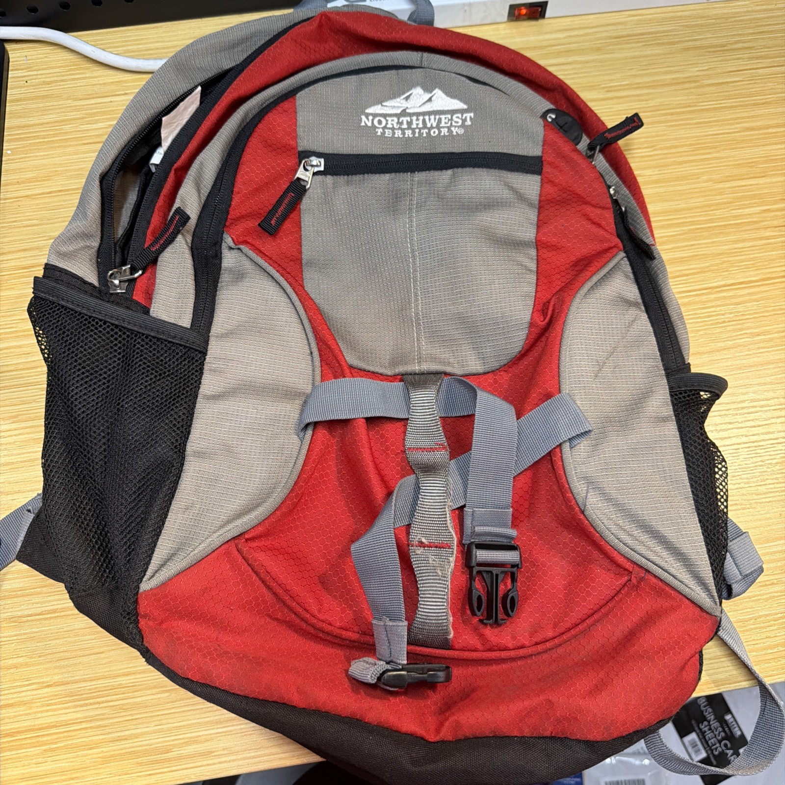 Northwest Territory Backpack Red Grey Black Hiking Zip Large Bag KMT2202 *