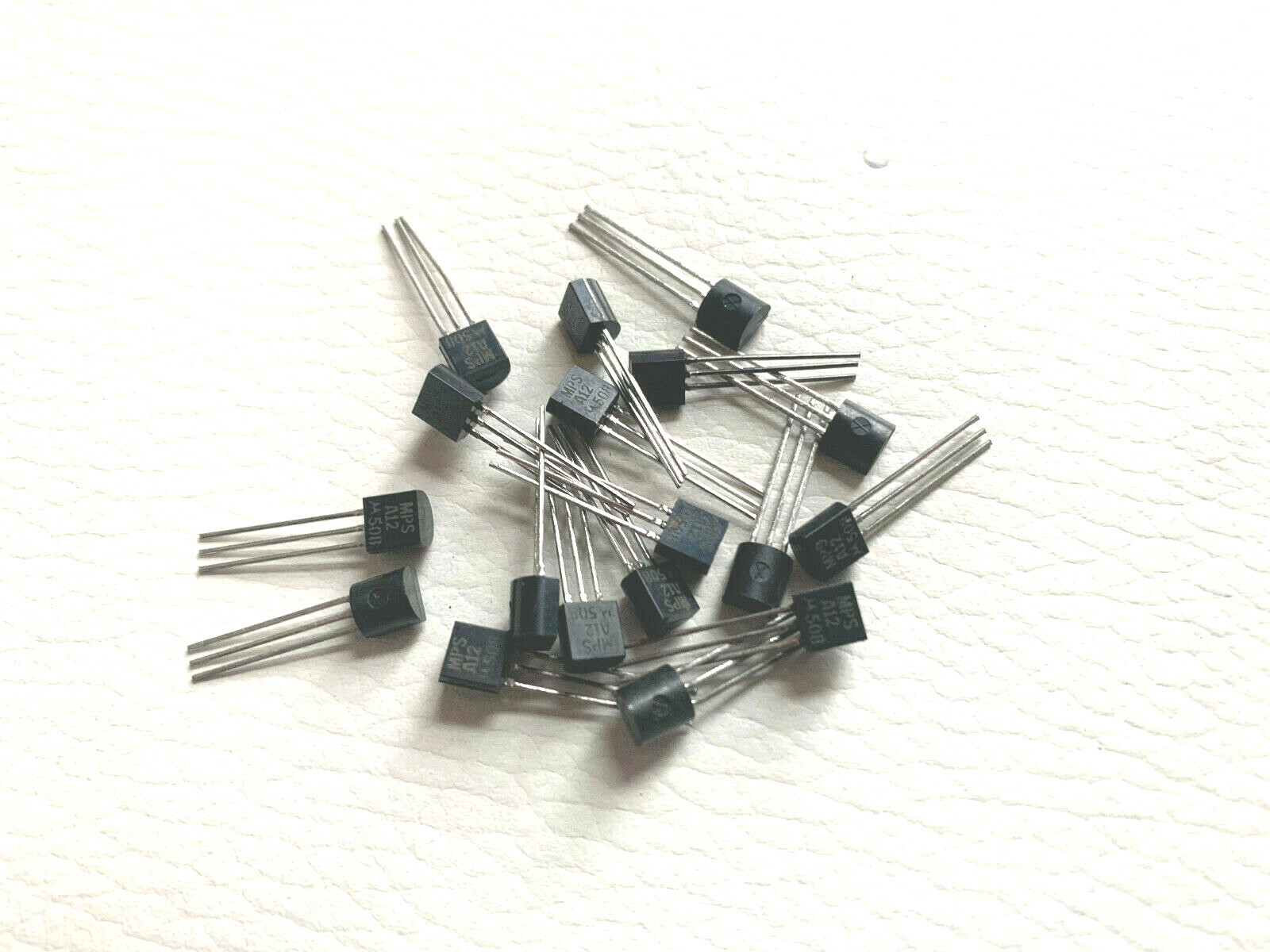 LOT OF 50 | MPSA12 500 mA, 20 V, NPN SMALL SIGNAL TRANSISTO| FREE US Shipping