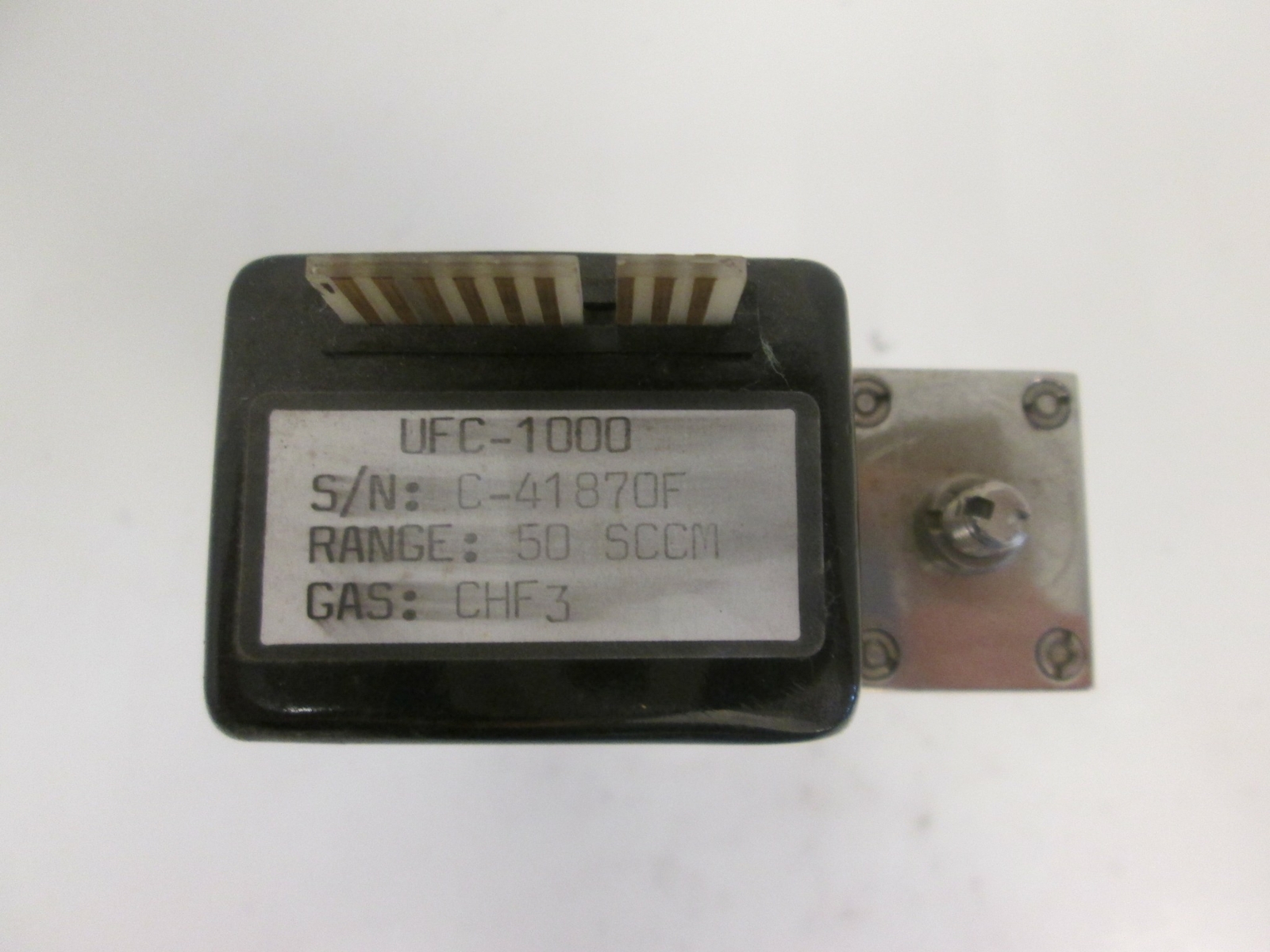 Unit UFC-1000, MFC, Mass Flow Controller, CHF3, 50 SCCM, Used