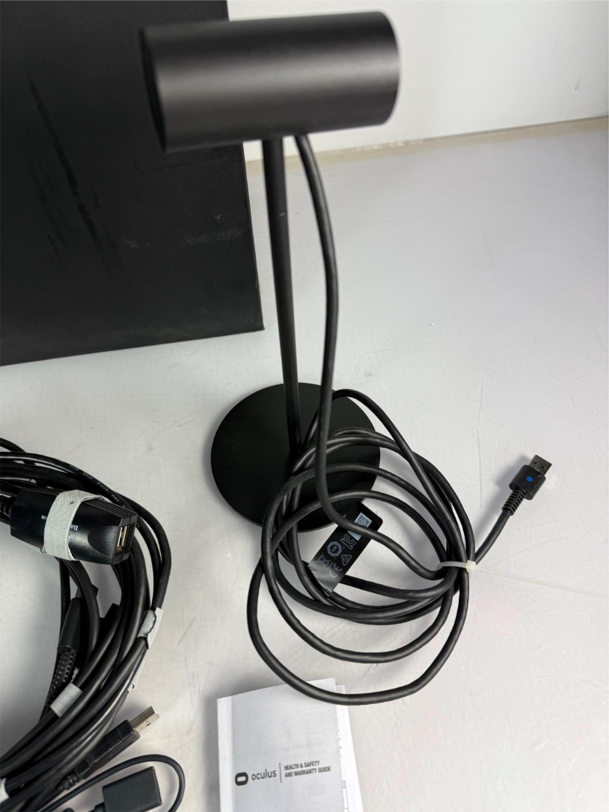 Oculus Rift CV1 VR Headset with Sensor, Cables & Box (No Controllers)