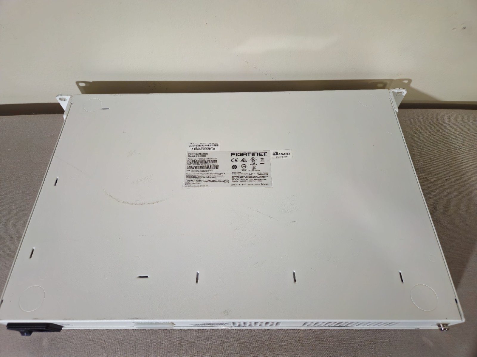 Fortinet FortiGate 200E FG-200E Network Security / Firewall Appliance