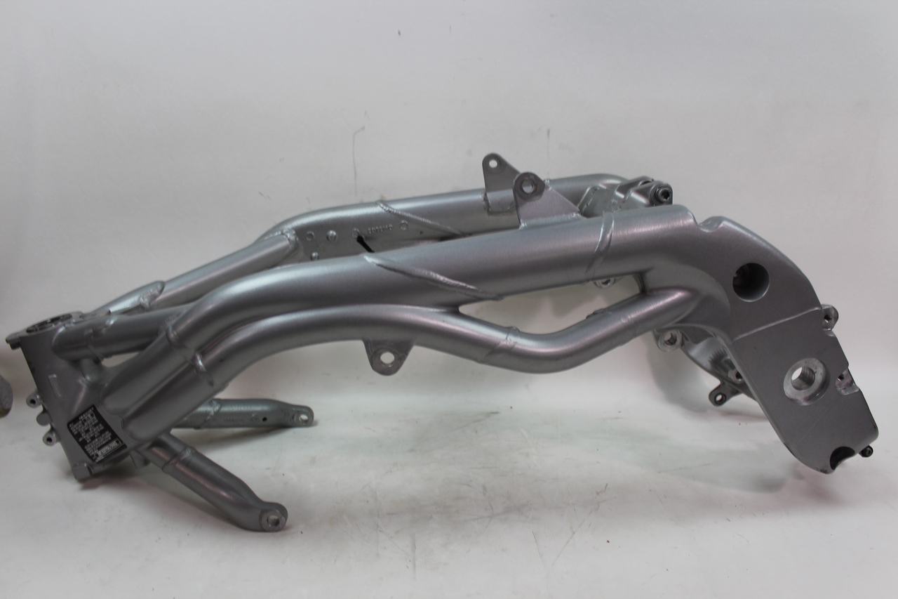 Triumph Daytona 955i 2004 Main Frame Chassis Straight SCRATCH