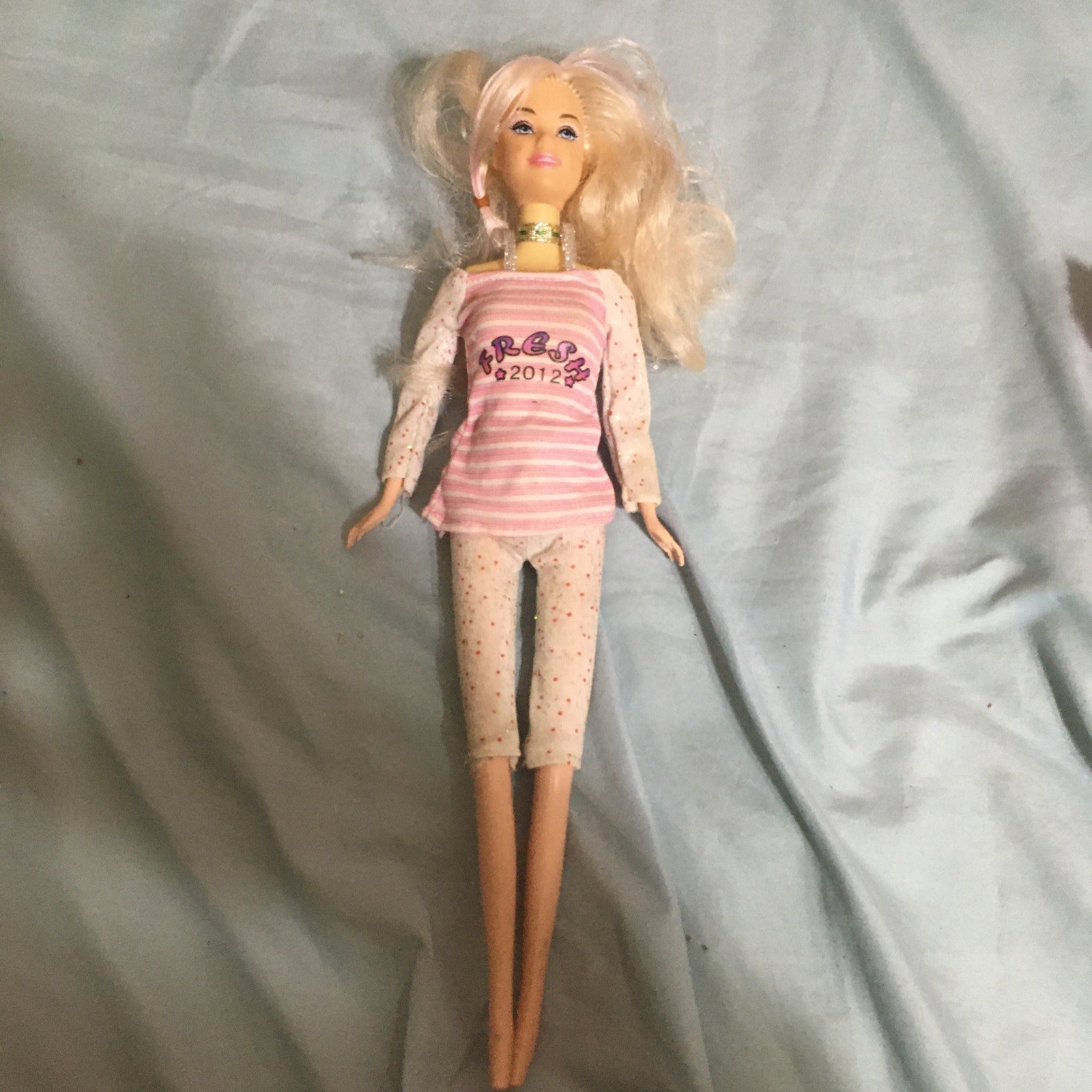 knockoff Barbie doll