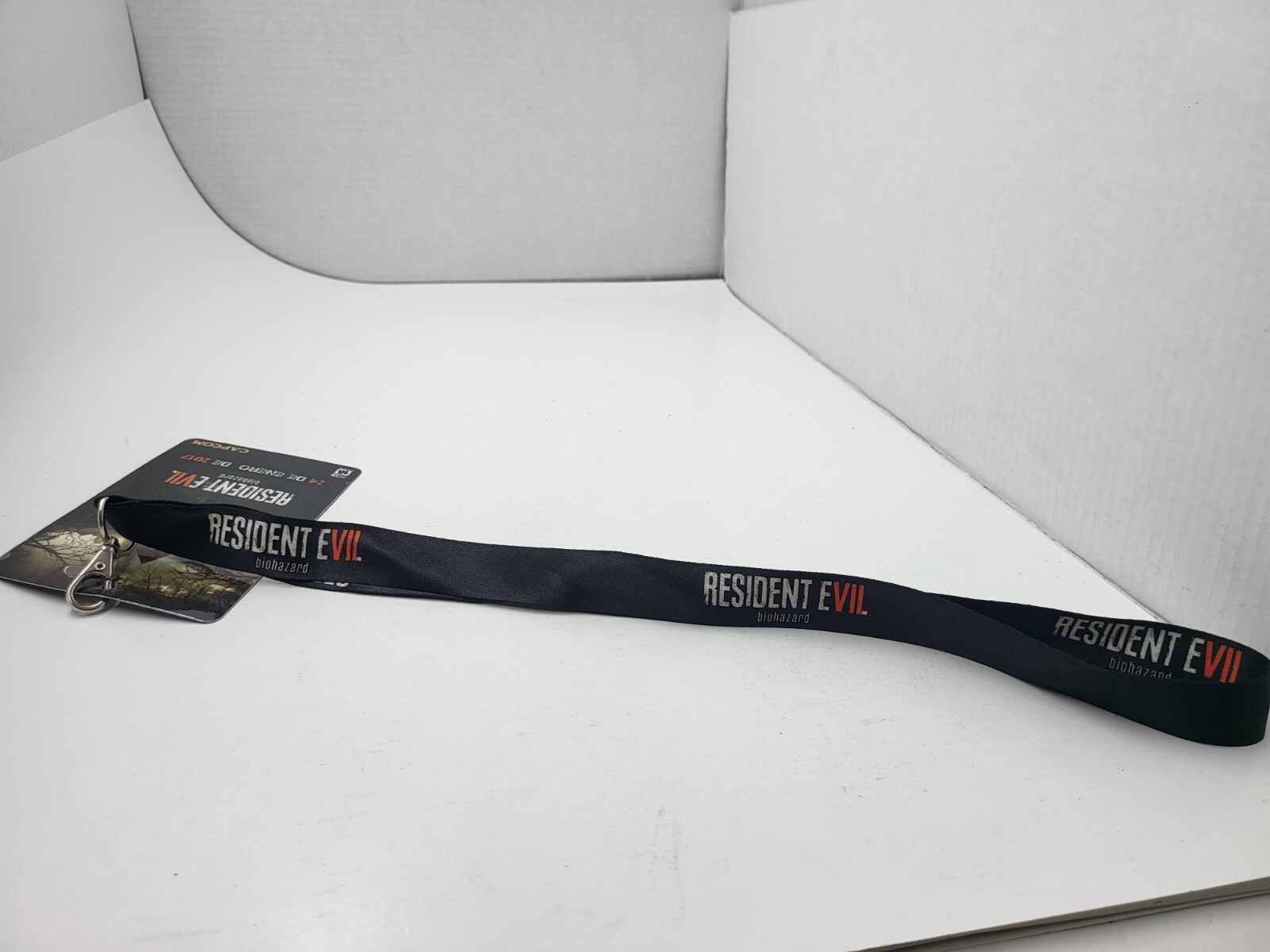 NEW CAPCOM RESIDENT EVIL 7 BIOHAZARD LANYARD BADGE HOLDER & CLIP