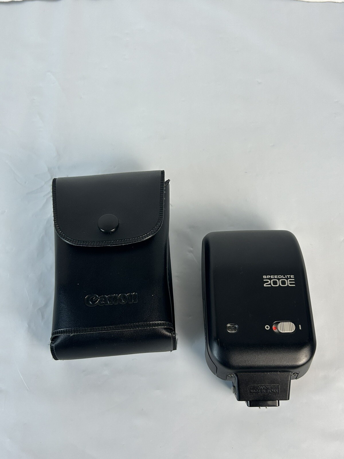 Canon Speedlite 200E Shoe Mount Flash Plus Case