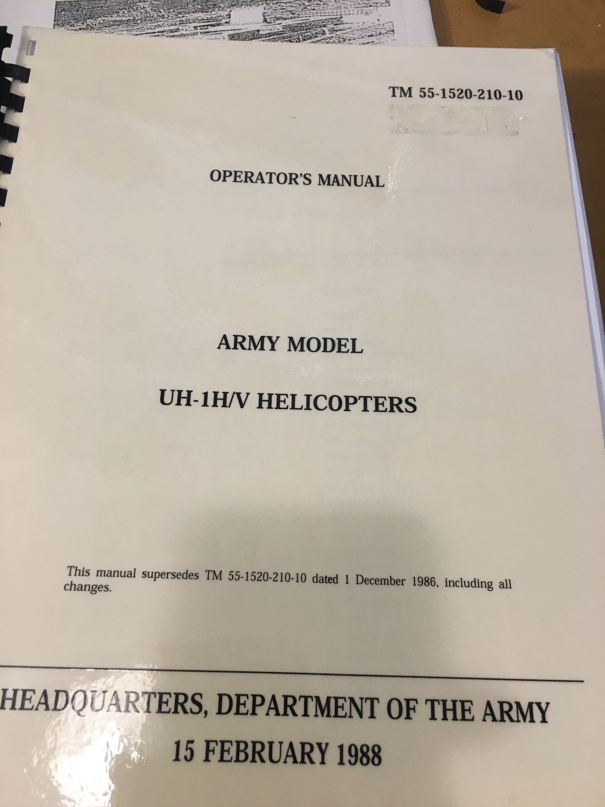 Bell UH-1H & UH-1V Helicopter Operators Manual