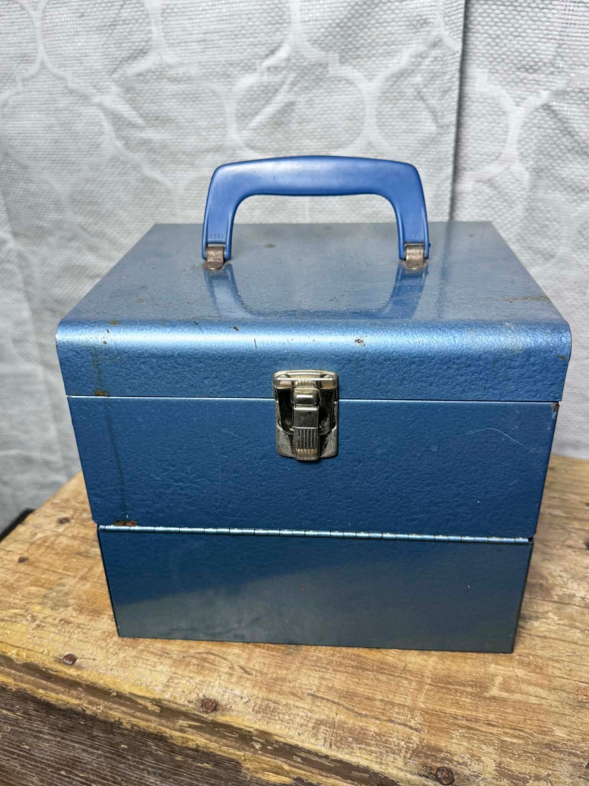 Logan De Luxe Movie Reel Chest w/ 11 Metal Film Reels 8mm Super 8 Storage Case