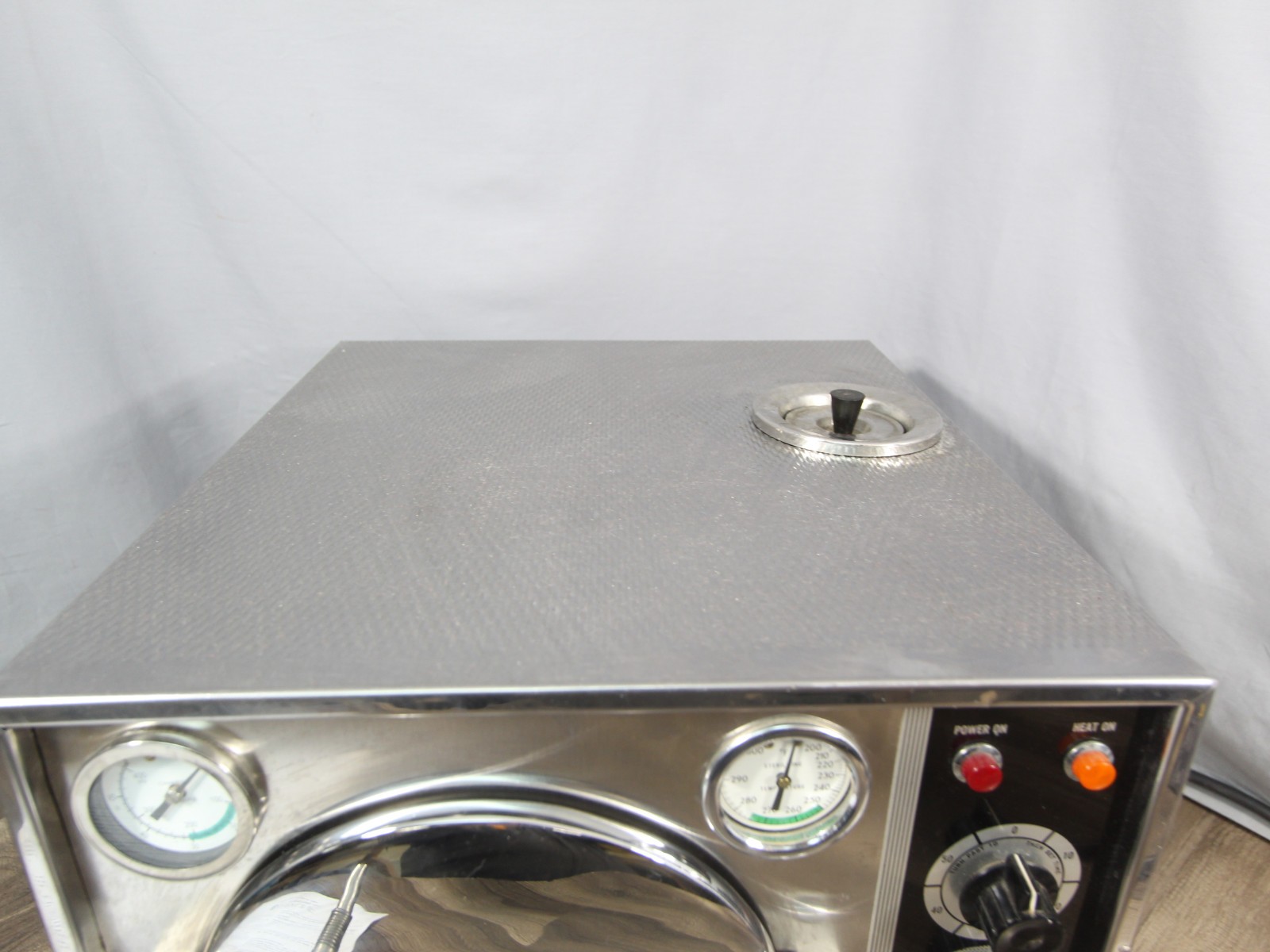 Duraline Bio Systems Omniclave Sterilizer Model OCM w/ Tray (9KT25KD)