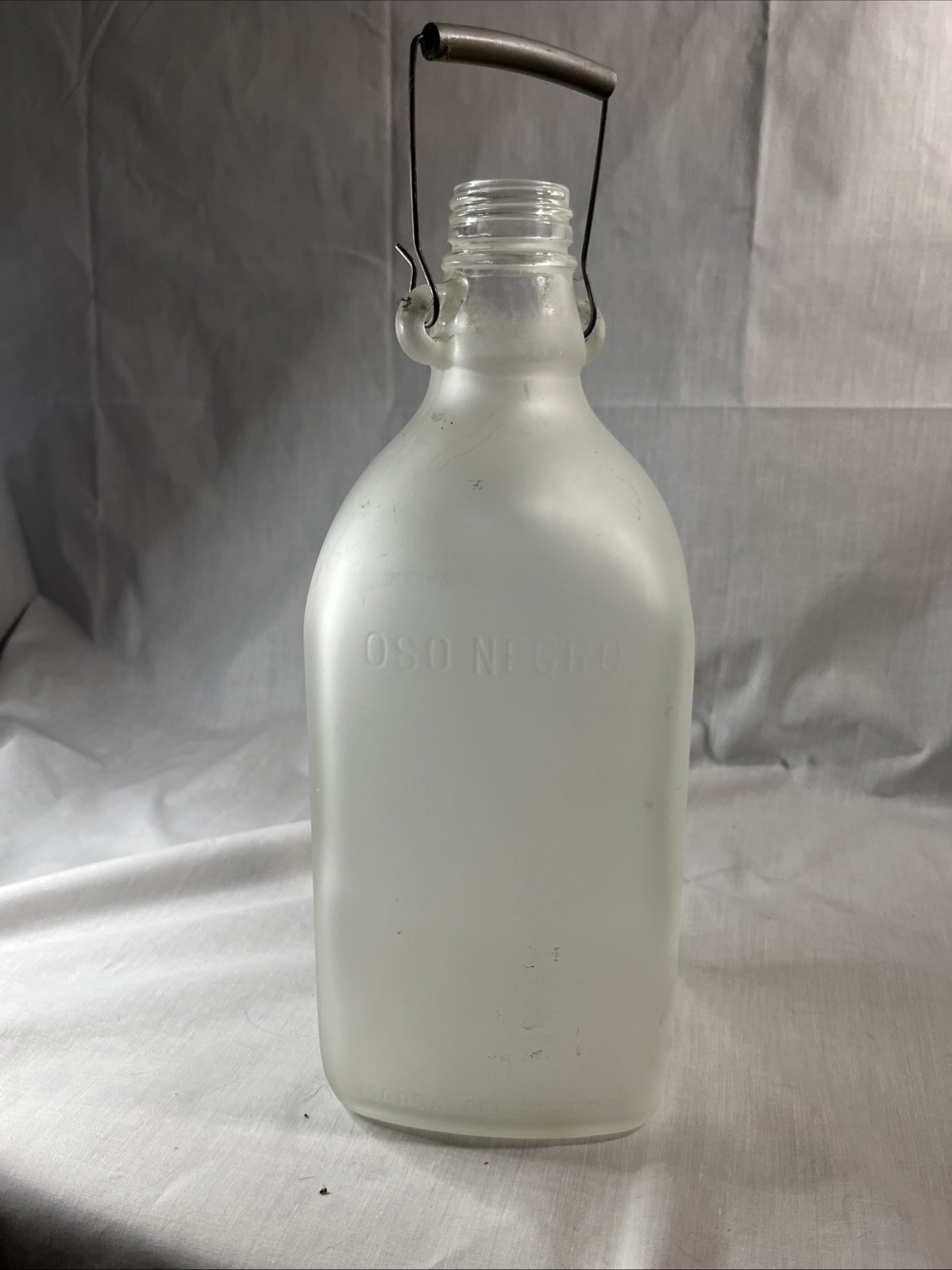 1 Gal OSO NEGRO Black Bear Vodka Frosted Liquor Bottle w/Handle no lid no label.