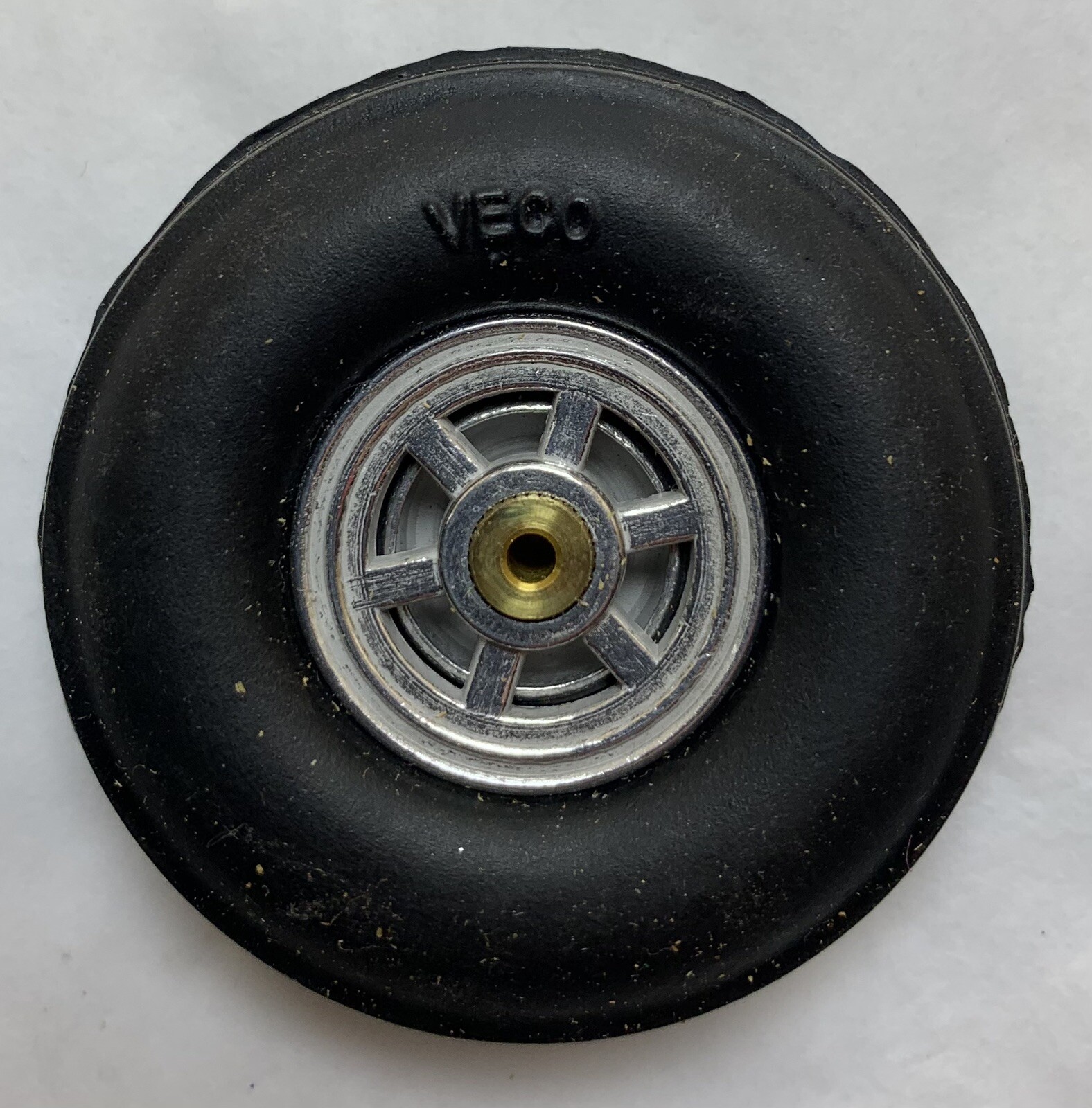 Perfect Du-Bro Lot Model Airplane Rubber Balloon Tires Aluminum Wheels 3/4" 2.25