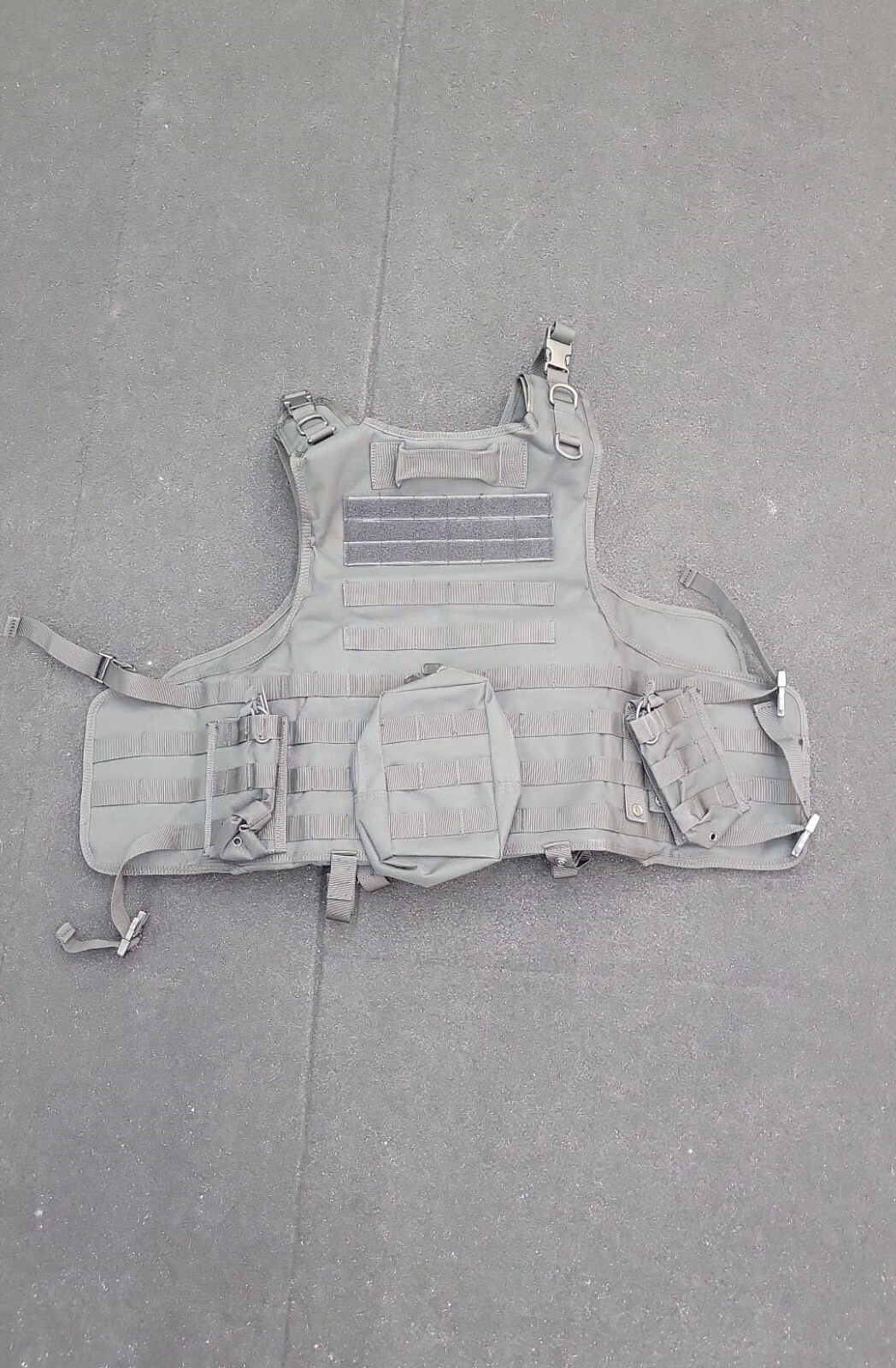 *Tactical Airsoft Vest