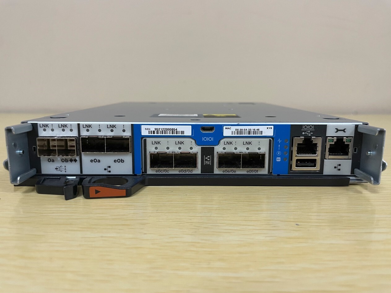 NetApp SAS Disk Array Controller Module 111-04333+D0 111-04373+C4