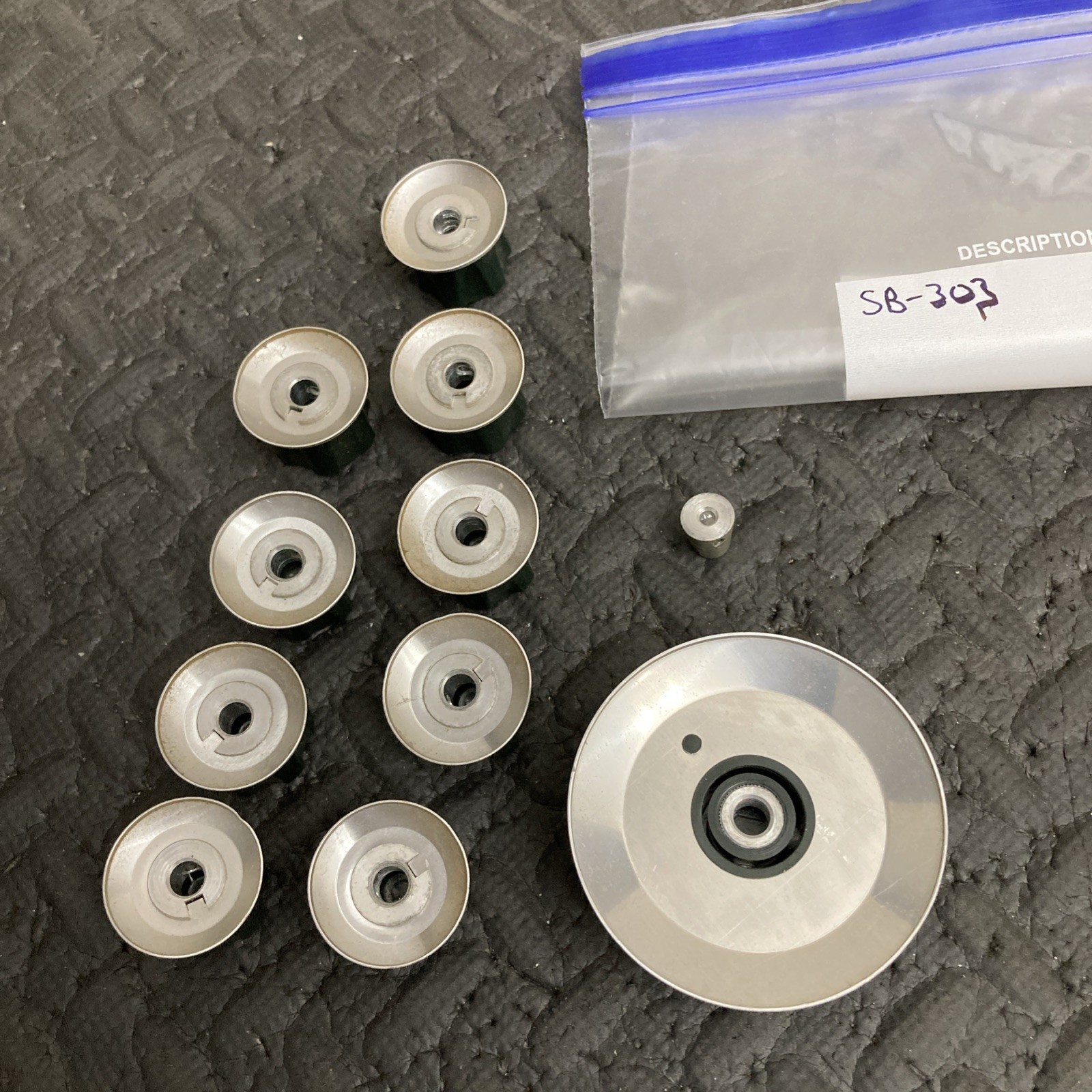 Heathkit SB-303 Knobs